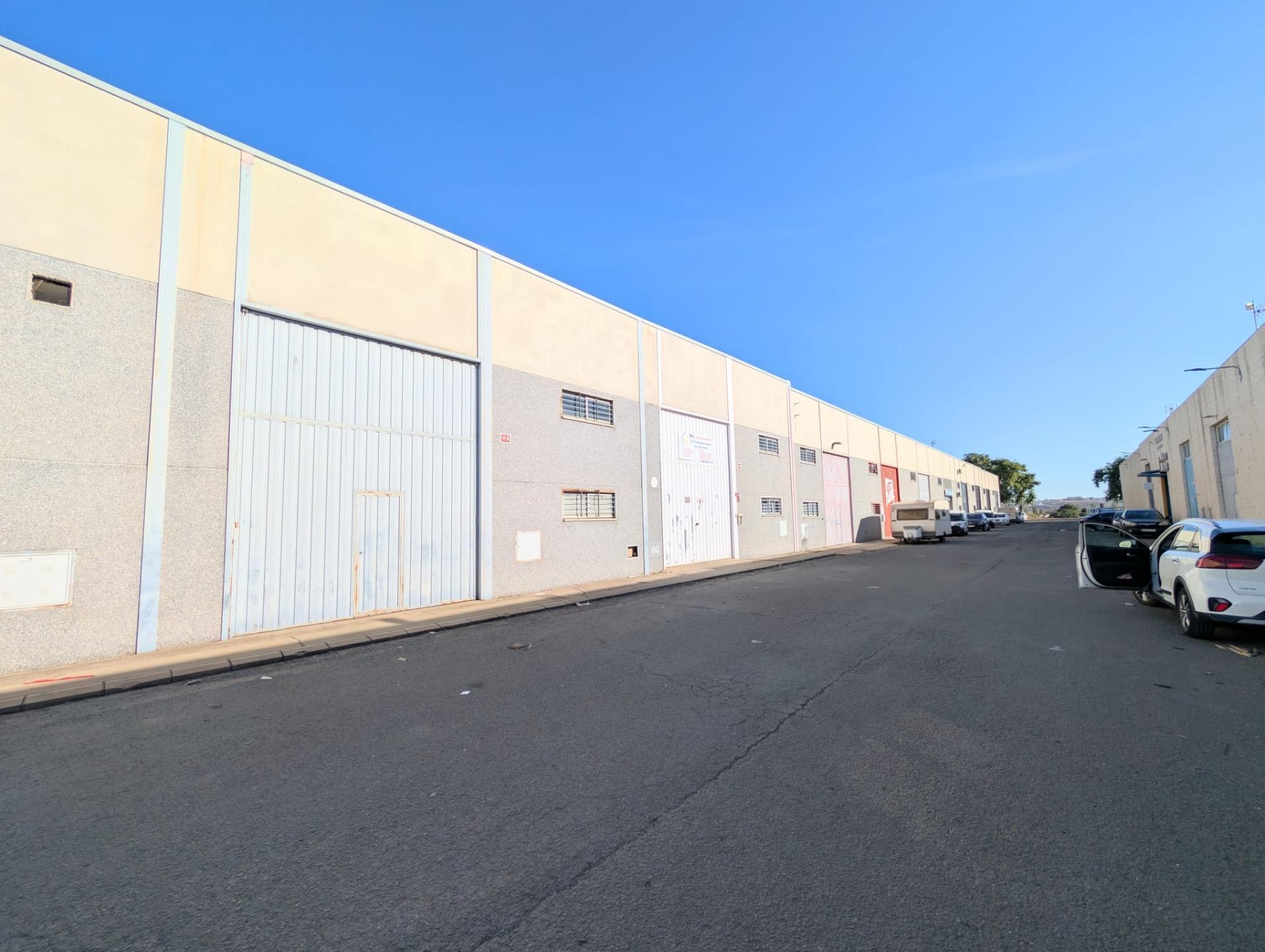 Naves-Venta-San Juan del Puerto-1973642-Foto-2