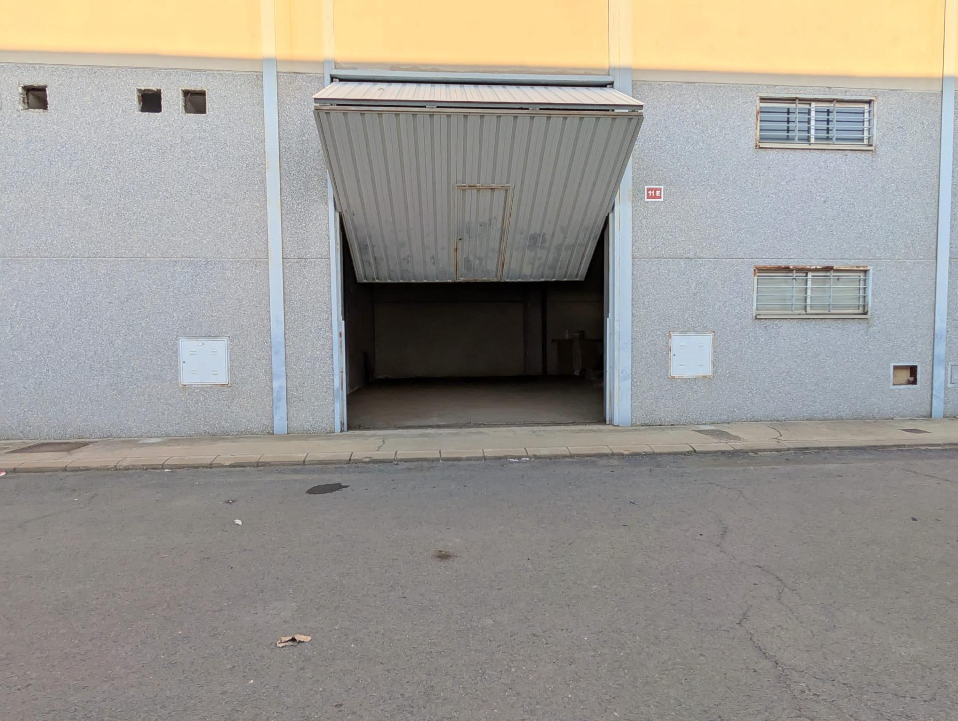 Naves-Venta-San Juan del Puerto-1973642-Foto-5