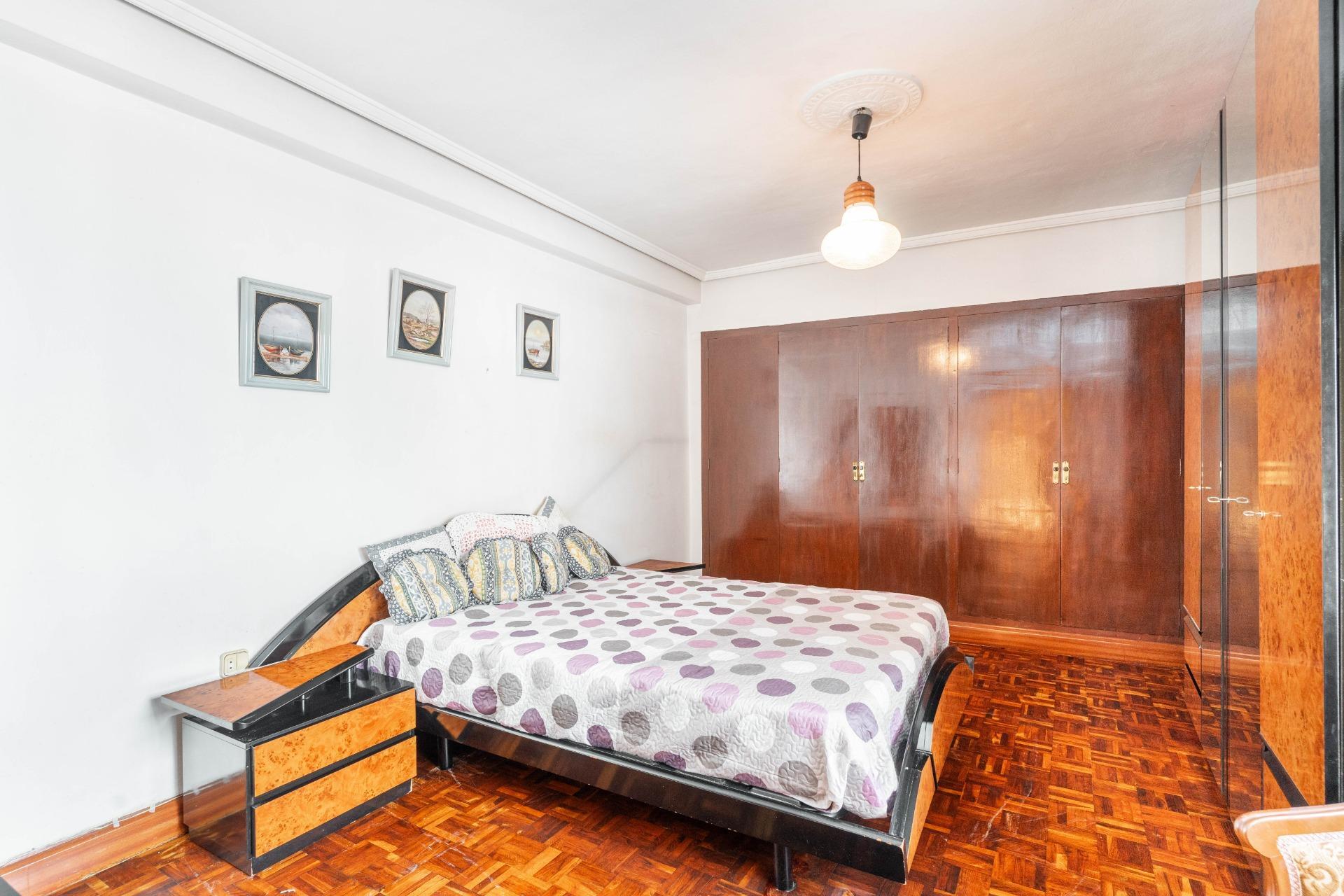 Pisos-Venta-Oviedo-2201359-Foto-11