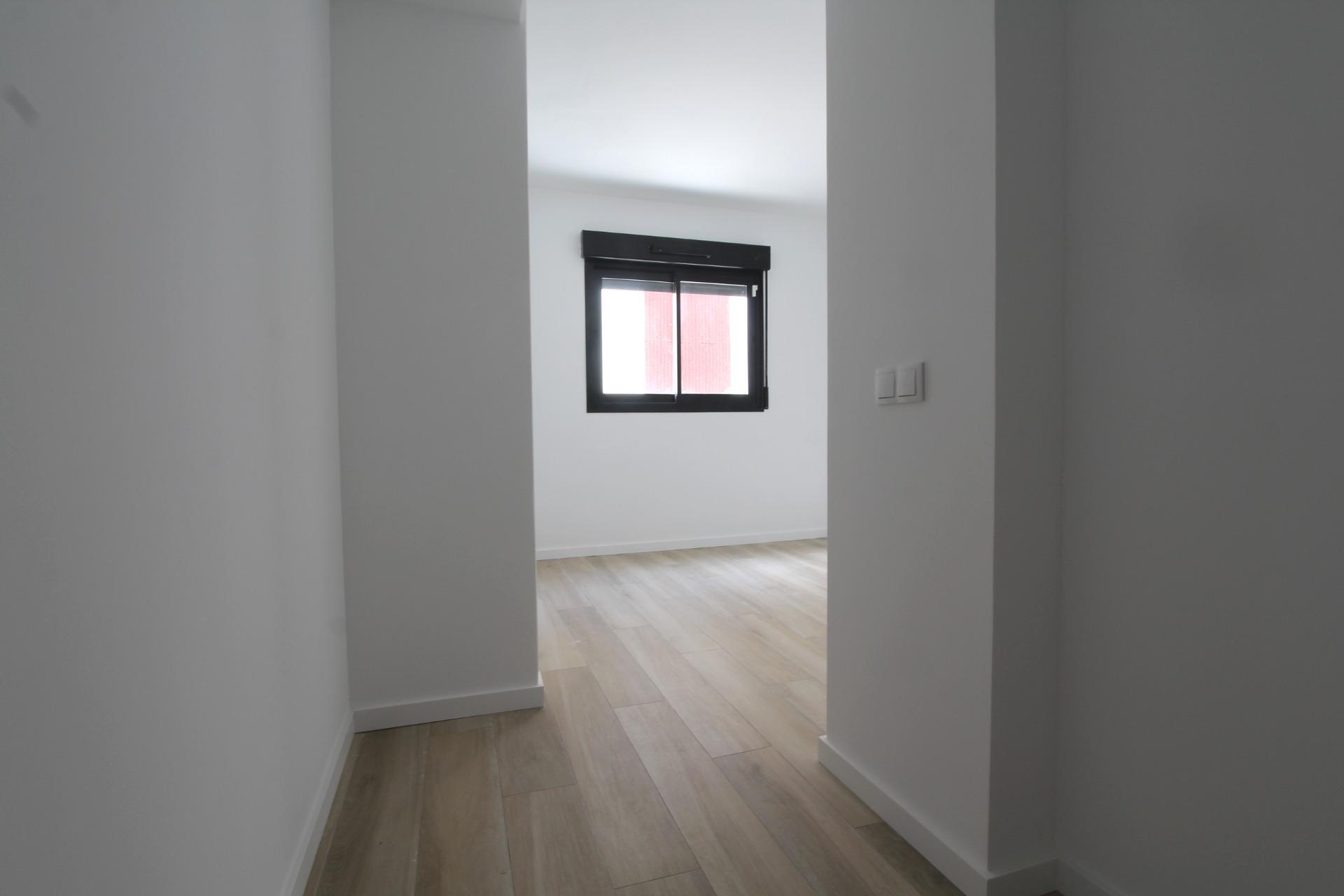 ¡Estrena hogar en el corazón de Paterna! Diseño, luz y confort en una vivienda que lo tiene TODO