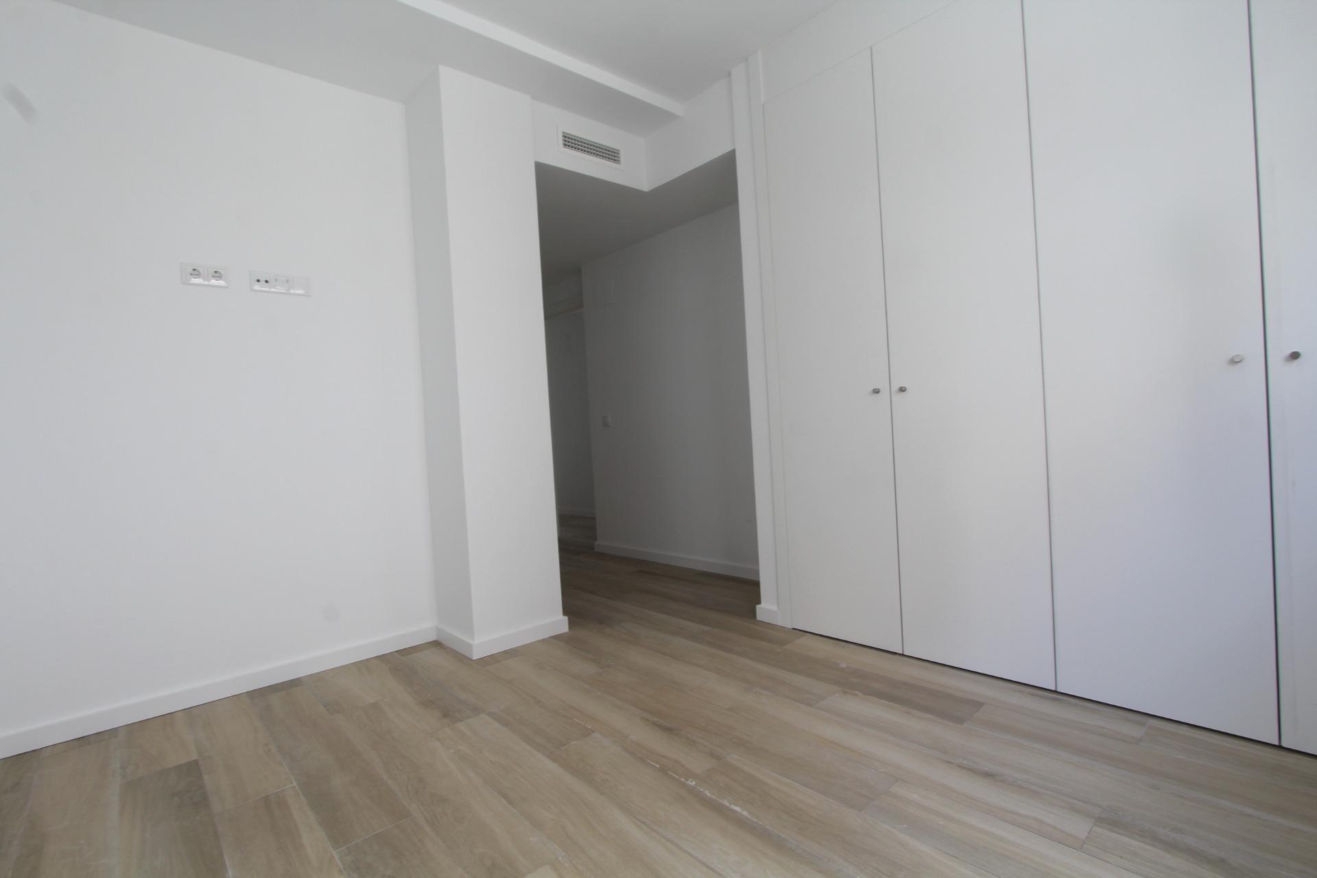 ¡Estrena hogar en el corazón de Paterna! Diseño, luz y confort en una vivienda que lo tiene TODO