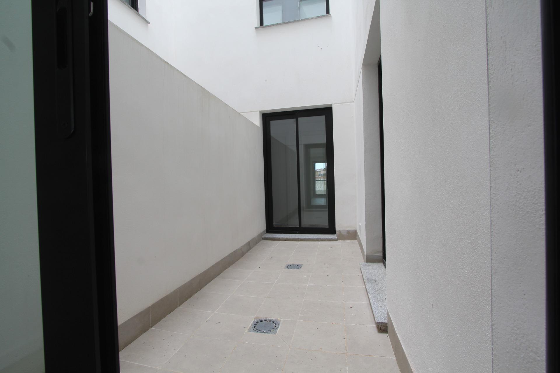 ¡Estrena hogar en el corazón de Paterna! Diseño, luz y confort en una vivienda que lo tiene TODO