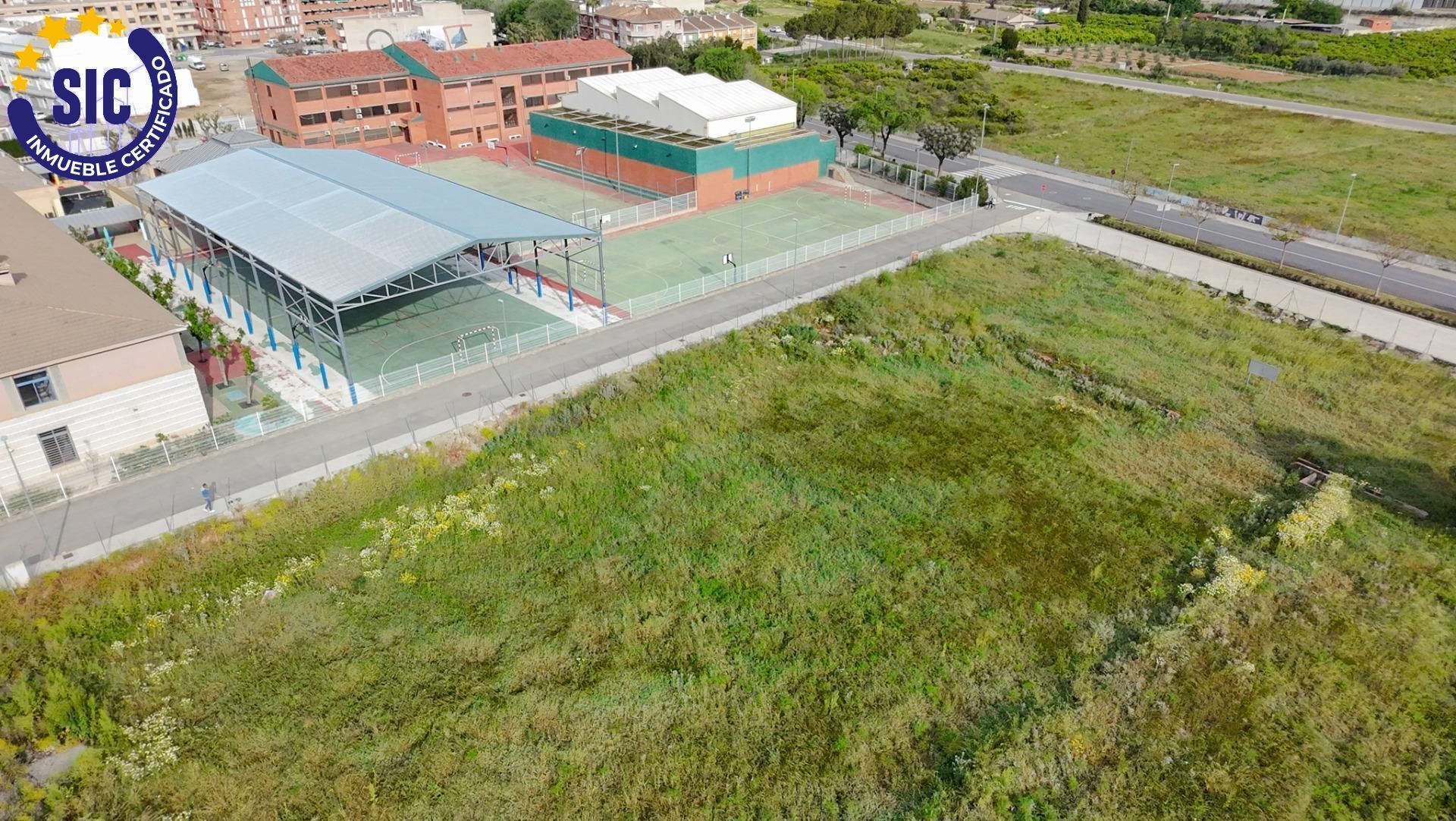 Oportunidad para promotores ? Solar urbano para 8 chalets en L?Alcúdia de Crespins (Valencia)