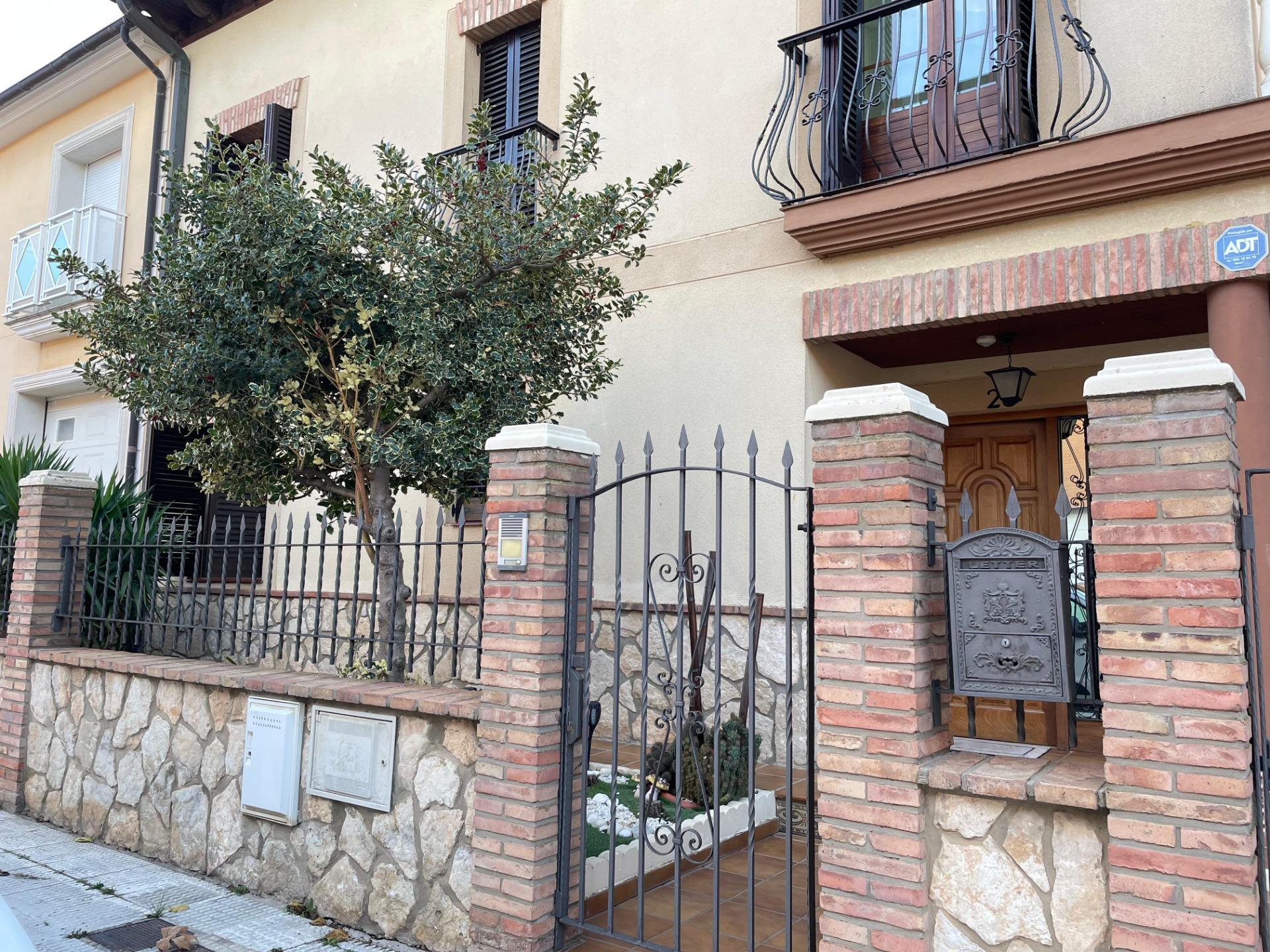 Villa in Ejea de los Caballeros