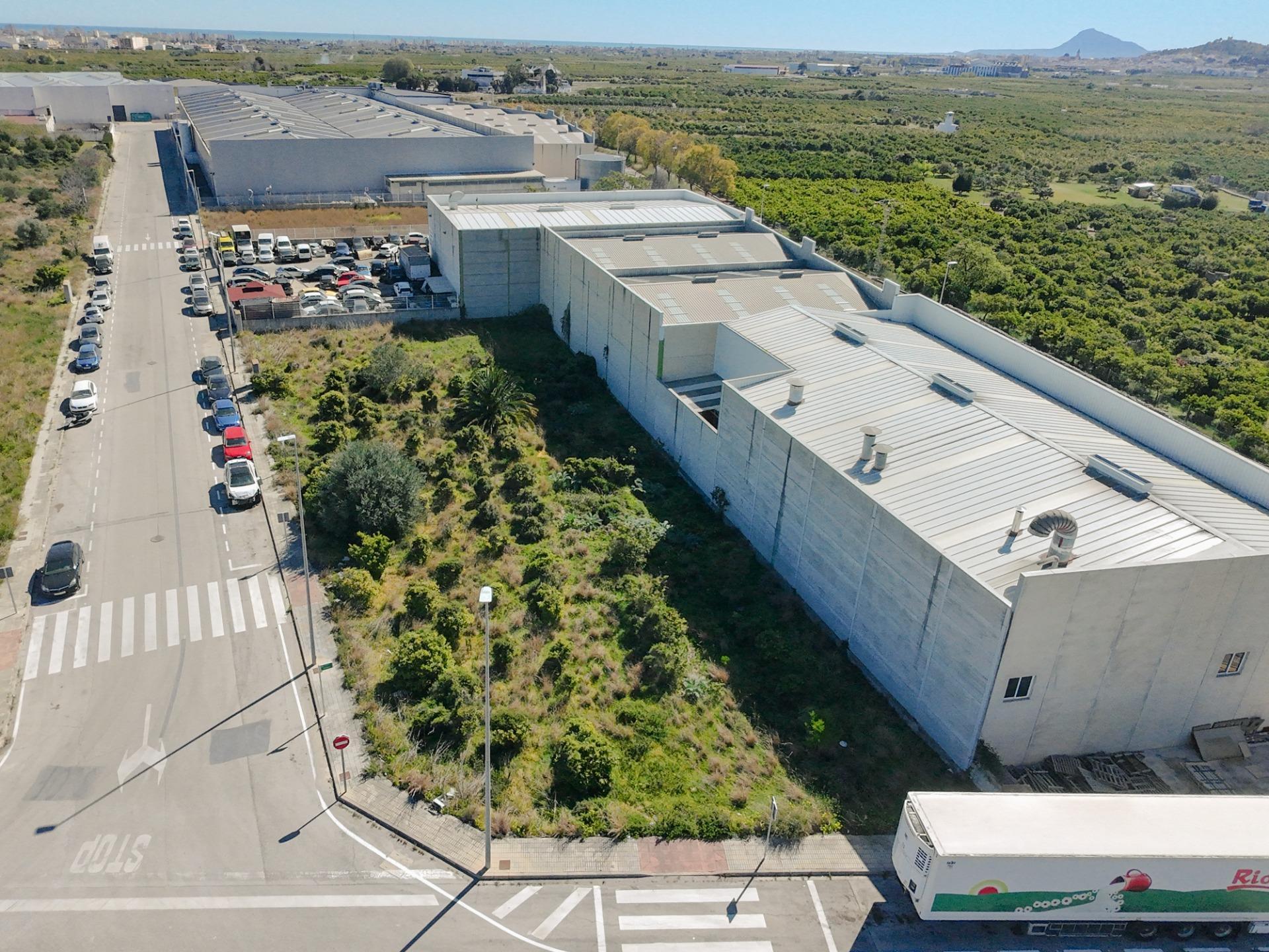 Fincas y solares-Venta-L