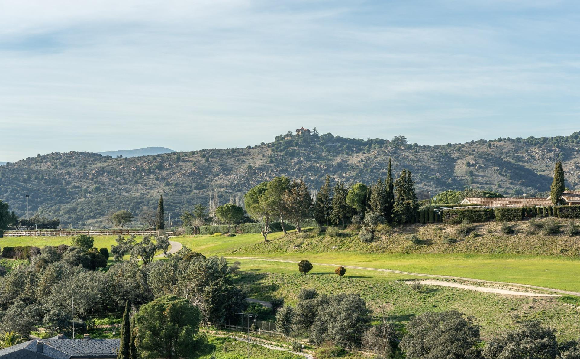 ^**^IMPRESIONANTE CHALET DE 1000 M2 EN LA EXCLUSIVA URBANIZACIÓN EL GOLF DE LAS ROZAS^**^ Team Javie