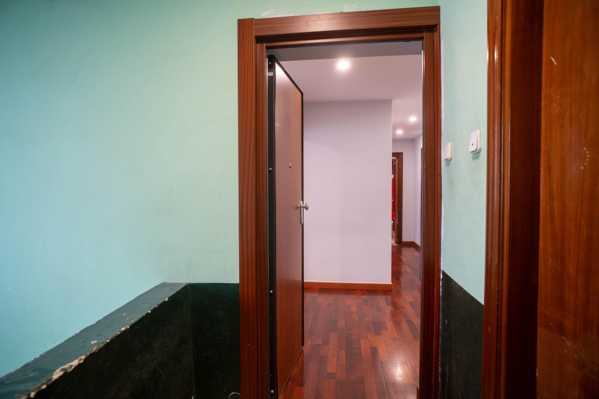 Pisos-Venta-Torrelavega-2208181-Foto-5