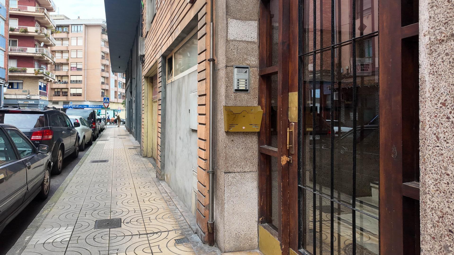 Pisos-Venta-Torrelavega-2208181-Foto-6