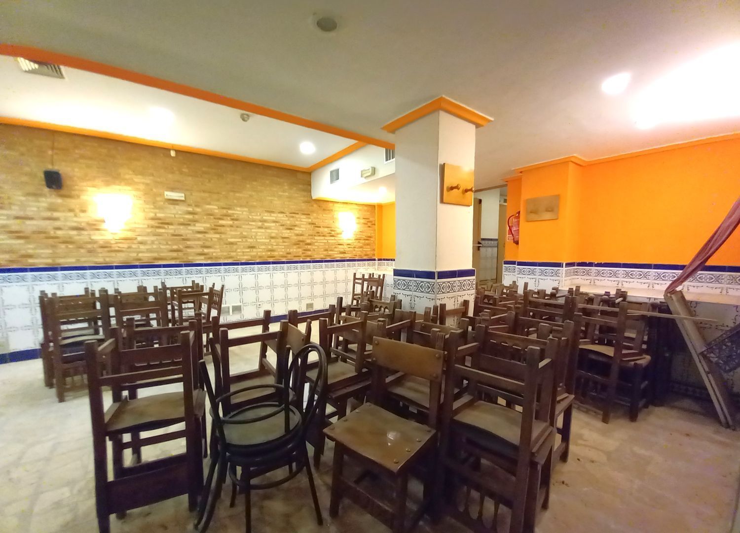 Piso en venta en calle De Orense, Tetuán, Madrid 9/22