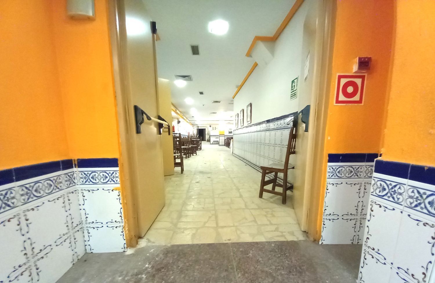 Piso en venta en calle De Orense, Tetuán, Madrid 19/22