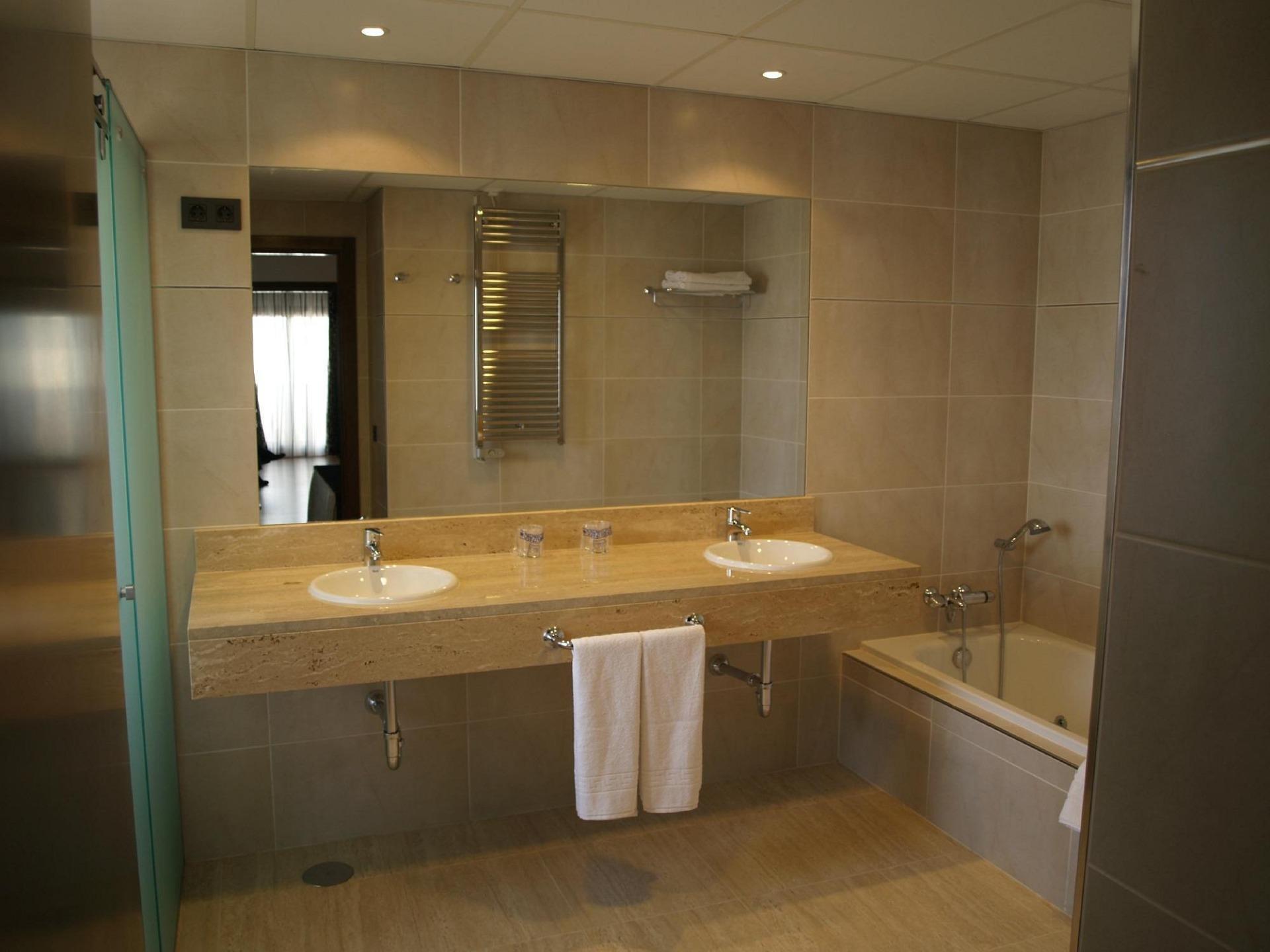 Edificios-Venta-Villarrubia de Santiago-2208247-Foto-42