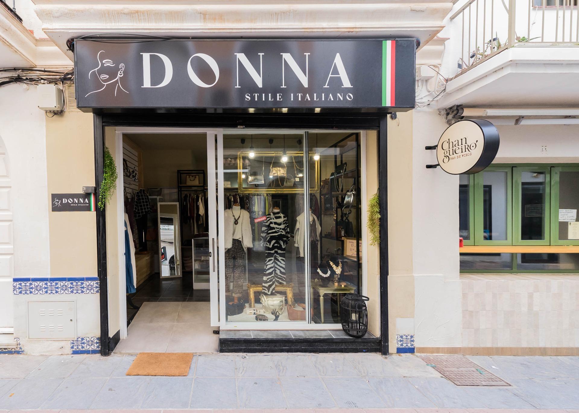 OPORTUNIDAD URGENTE ? TRASPASO LOCAL CENTRO FUENGIROLA | ALQUILER 700? | NEGOCIABLE