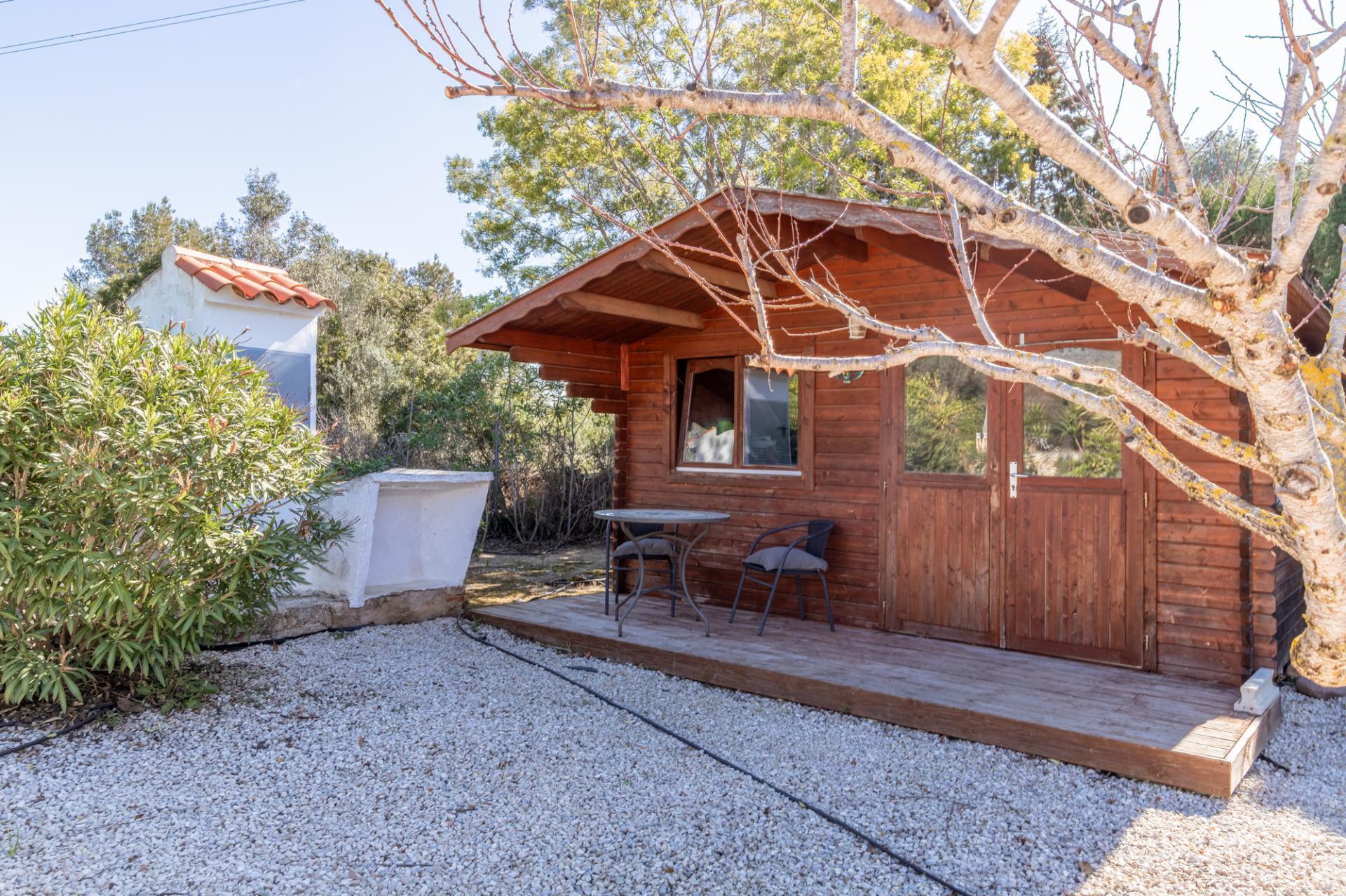 Encantadora Finca de 4 Dormitorios en Venta en Teulada