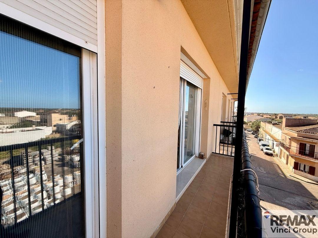 Oportunidad de Inversión en Santanyí: Piso con Balcón y Ascensor ? Rentabilidad Garantizada