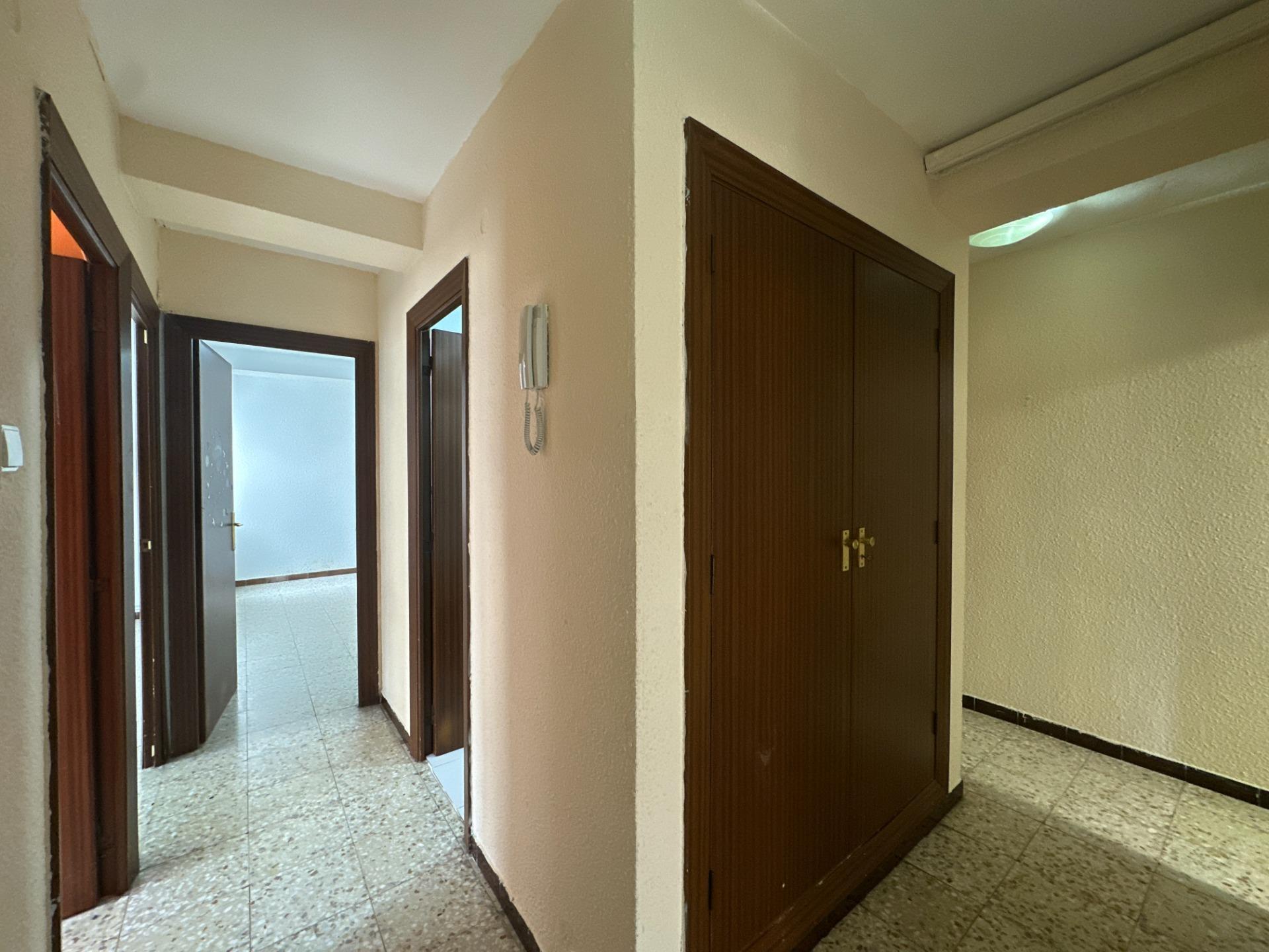 En venta estupendo piso de 3 habitaciones