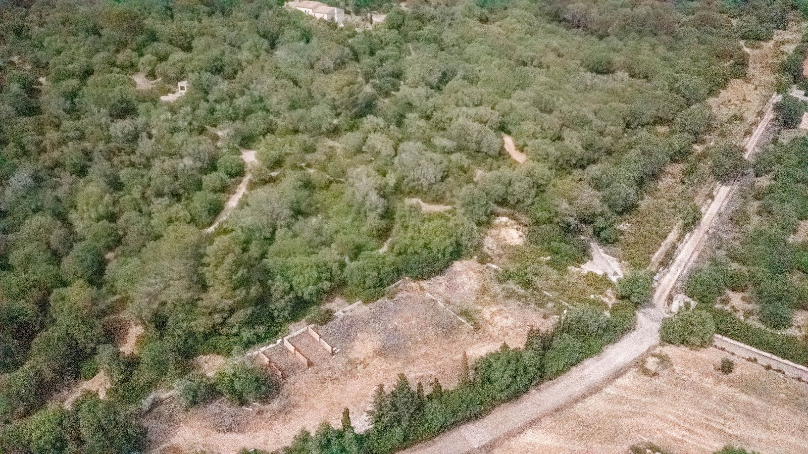 Terreno de 140.000 m2 en Alcudia con licencia de obra y vistas al mar