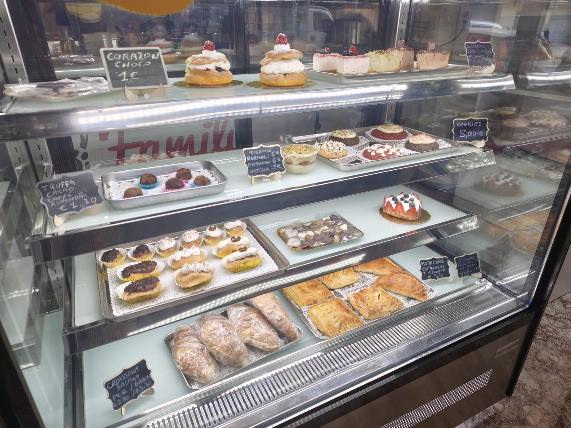 traspaso Cafetería con Encanto y Gran Terraza ? Concepto Pet Friendly Único en la Zona