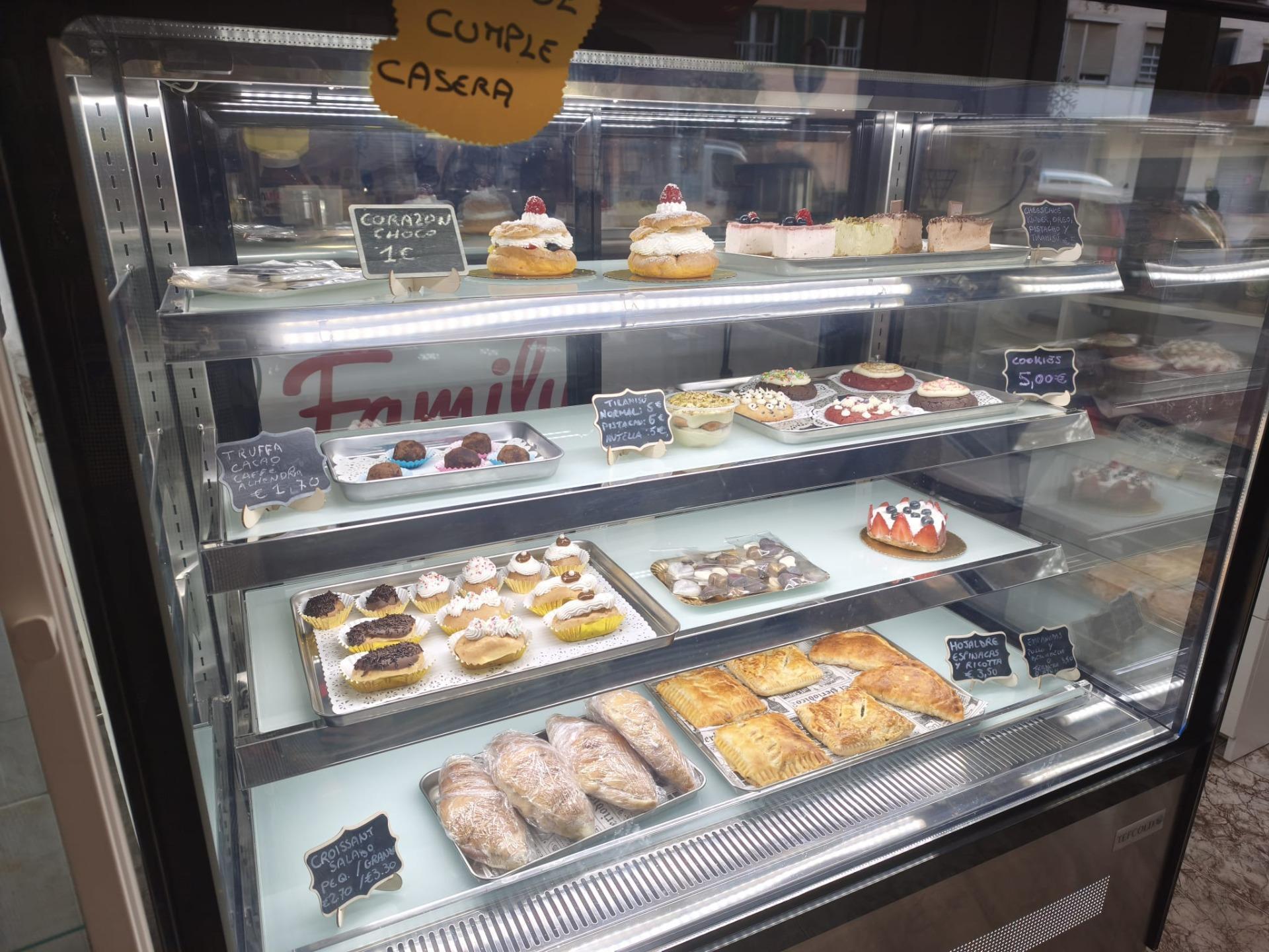 traspaso Cafetería con Encanto y Gran Terraza ? Concepto Pet Friendly Único en la Zona