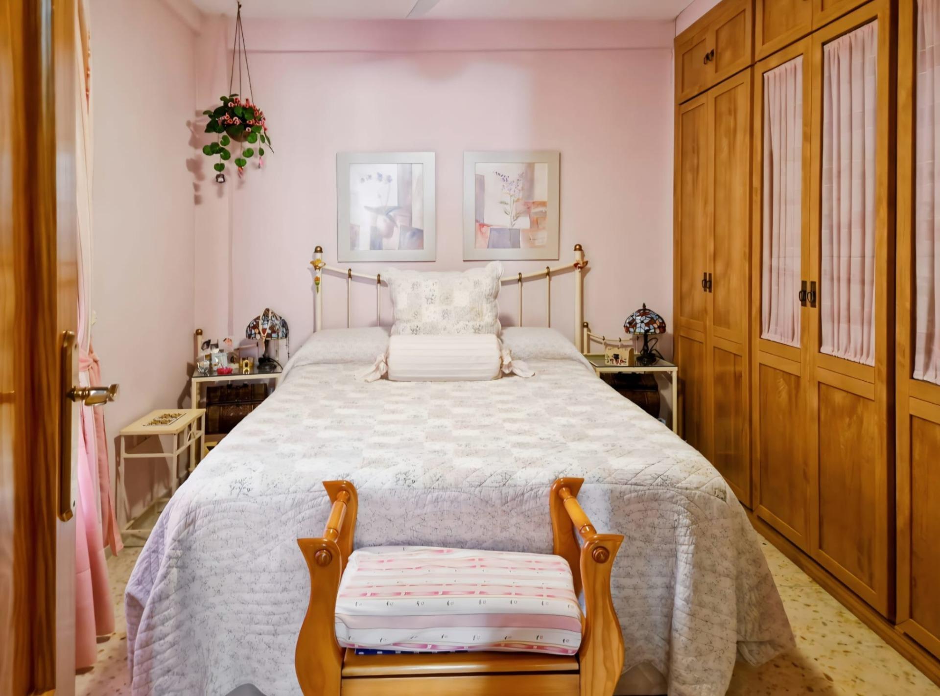 PISO CON GRAN SALÓN Y TOTAL PRIVACIDAD EN CALLE RAFAEL LAFFÓN 1, SEVILLA