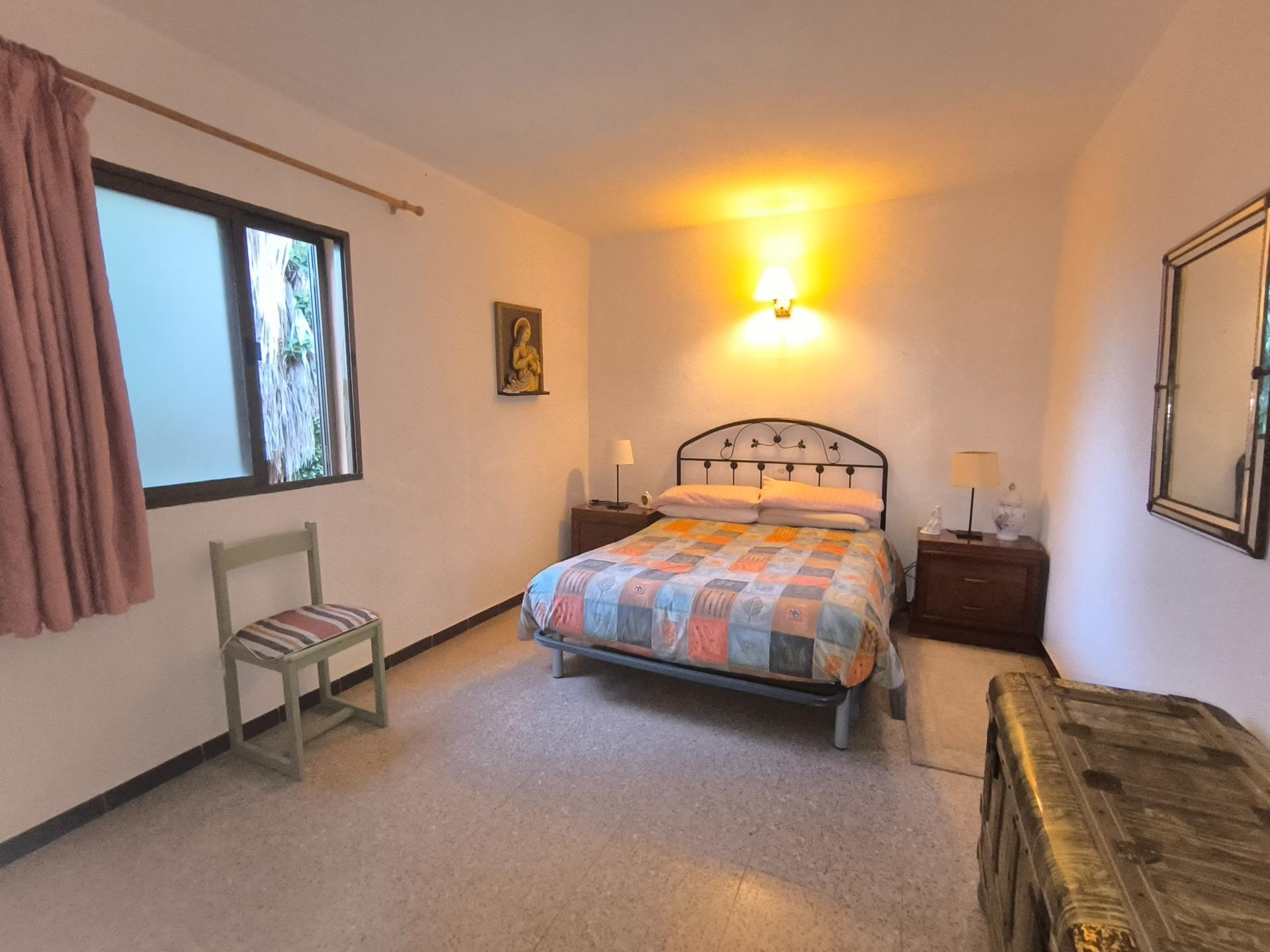 Oportunidad Exclusiva: Finca Rústica en el corazón de Mallorca con piscina, pozo y luz de gesa