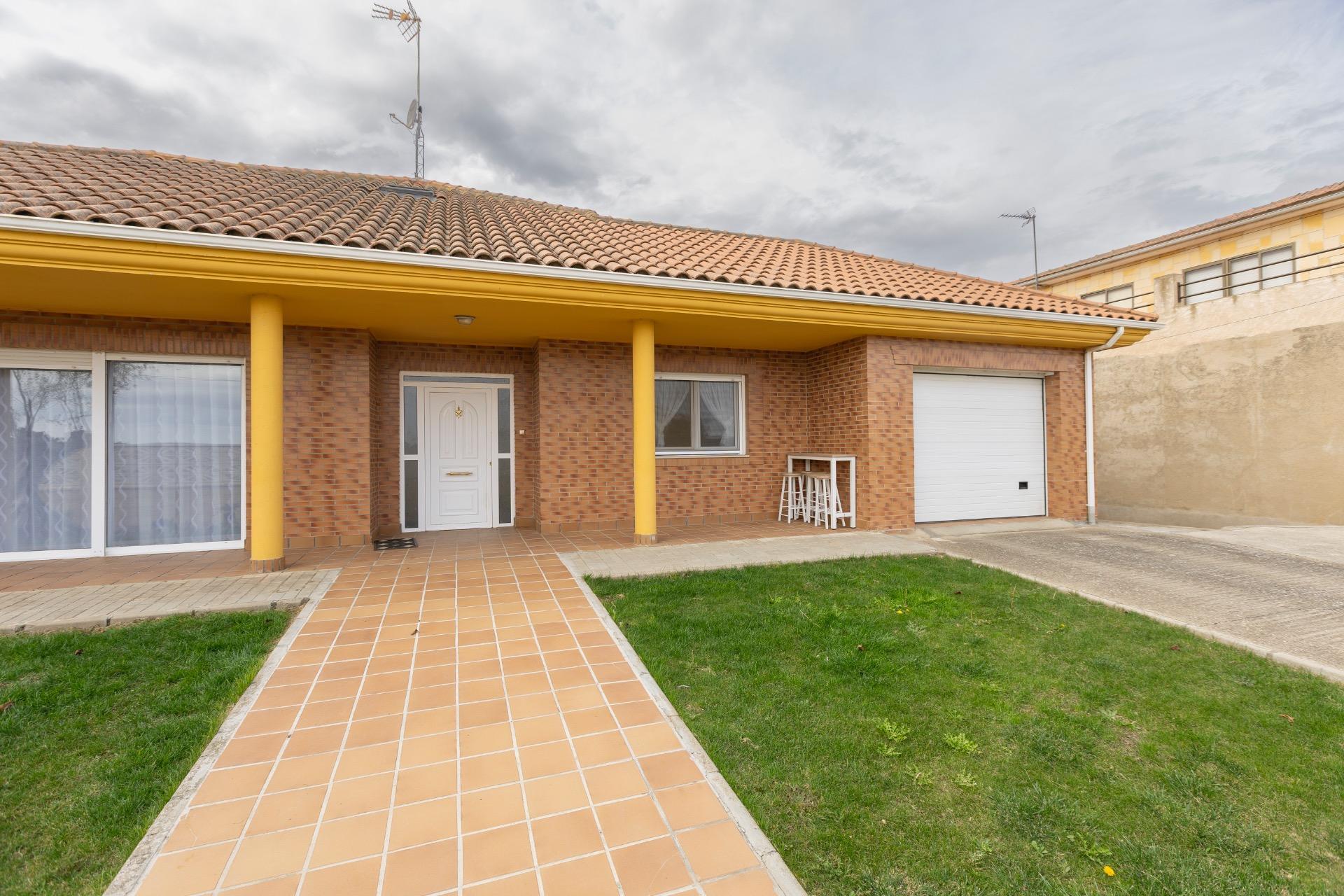 Finca urbanizable en Revellinos (a 15 minutos de Benavente)