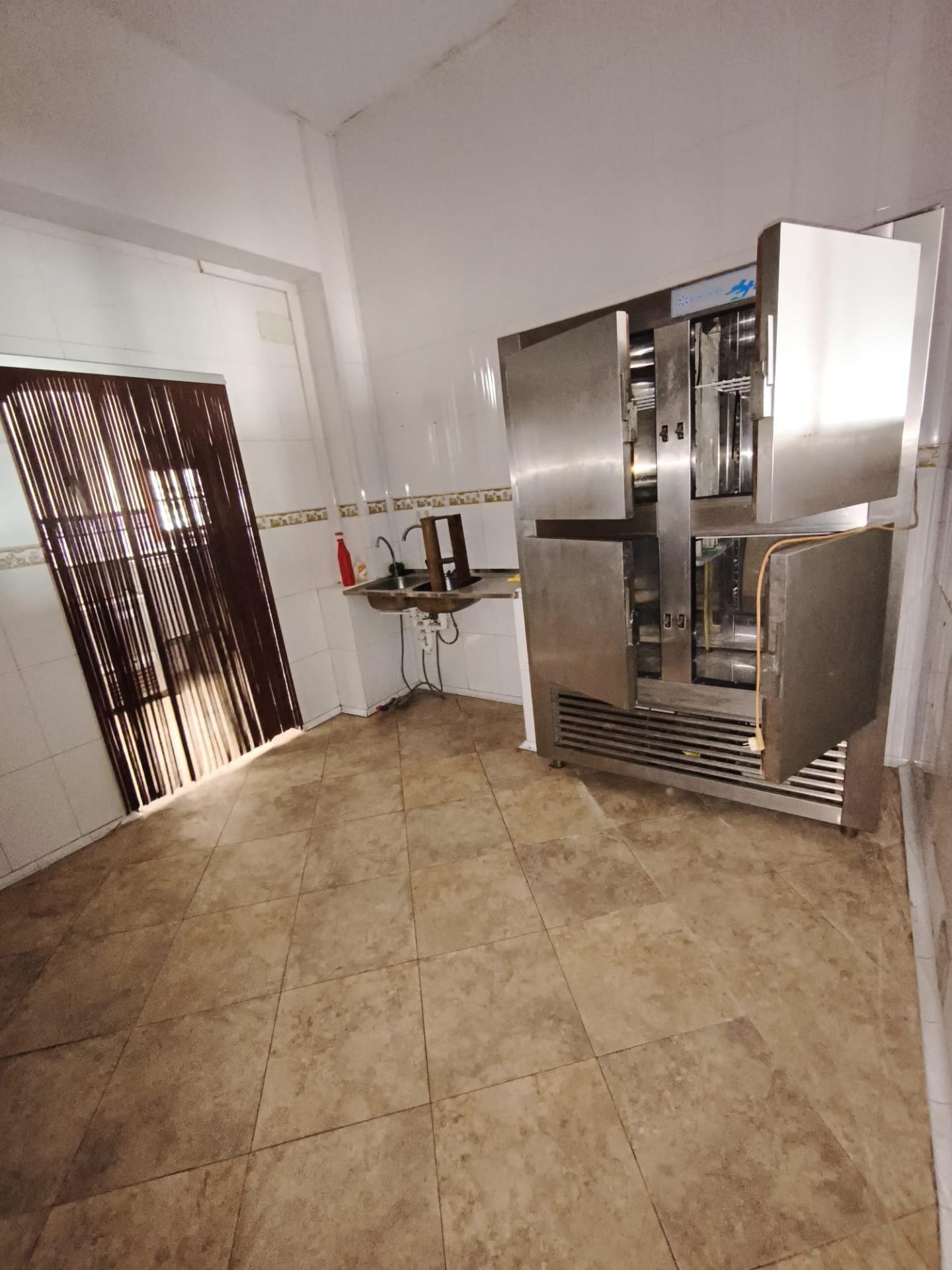 Local Comercial con Opción a Vivienda en Zona Estratégica