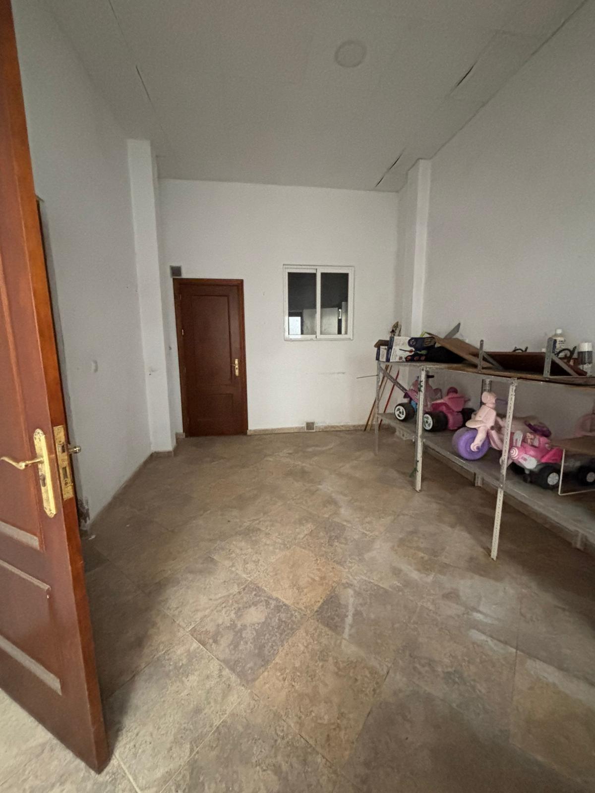 Local Comercial con Opción a Vivienda en Zona Estratégica