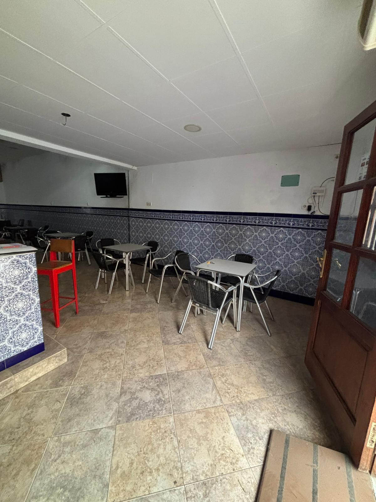 Local Comercial con Opción a Vivienda en Zona Estratégica