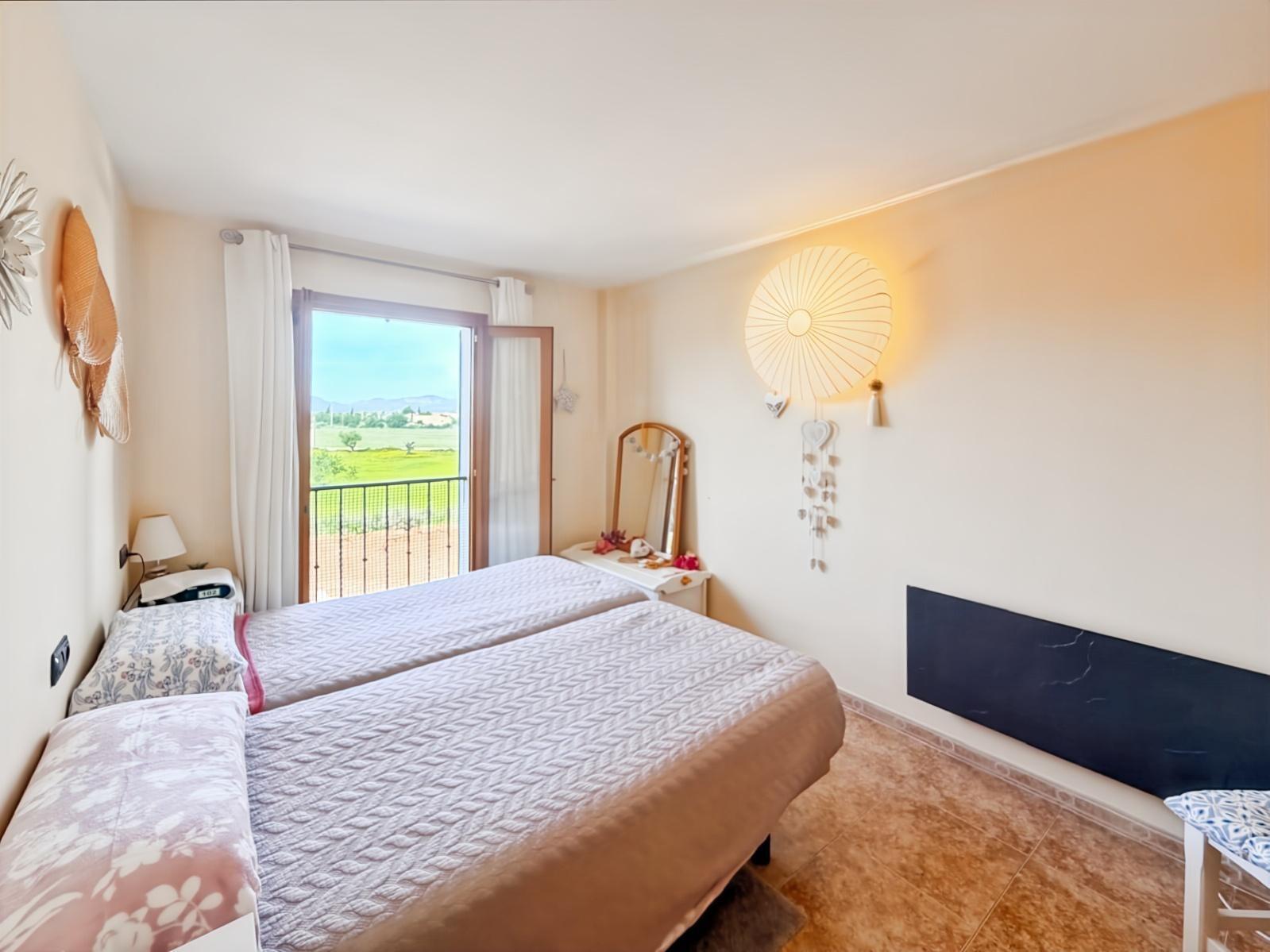 ESPECTACULAR PISO AMPLIO Y LUMINOSO CON VISTAS A LA MONTAÑA