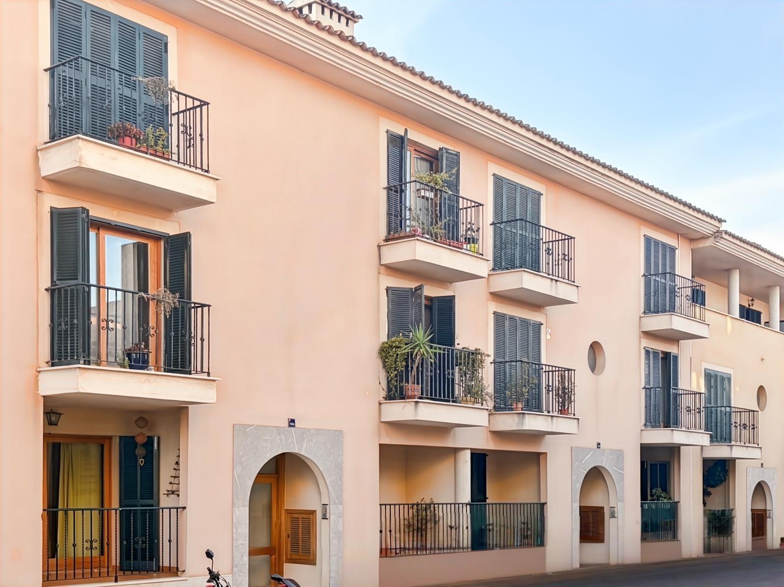 ESPECTACULAR PISO AMPLIO Y LUMINOSO CON VISTAS A LA MONTAÑA