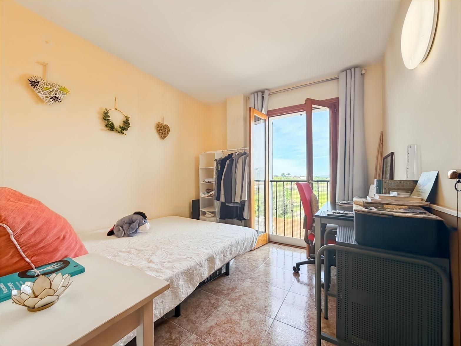 ESPECTACULAR PISO AMPLIO Y LUMINOSO CON VISTAS A LA MONTAÑA