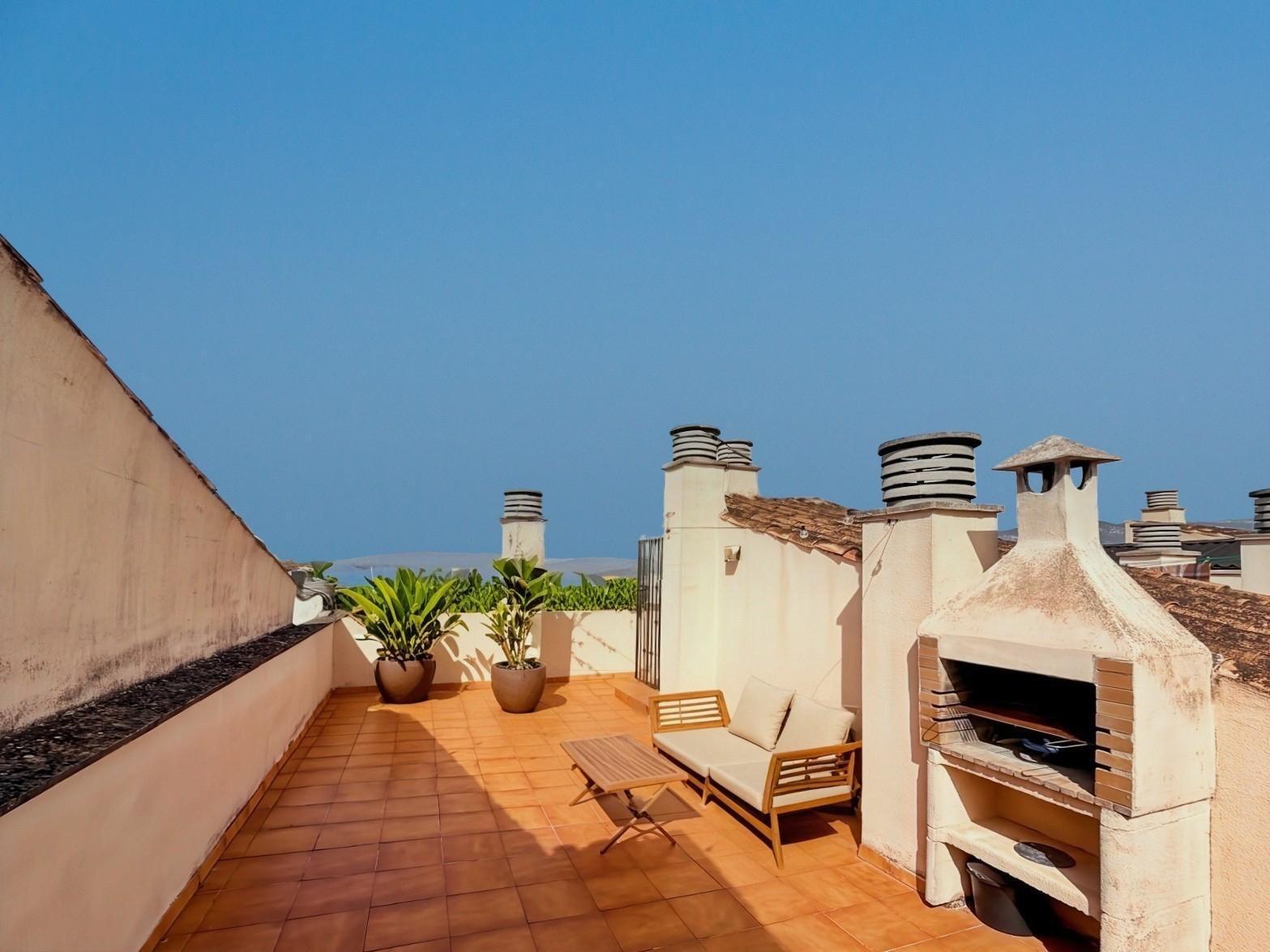 ESPECTACULAR PISO AMPLIO Y LUMINOSO CON VISTAS A LA MONTAÑA