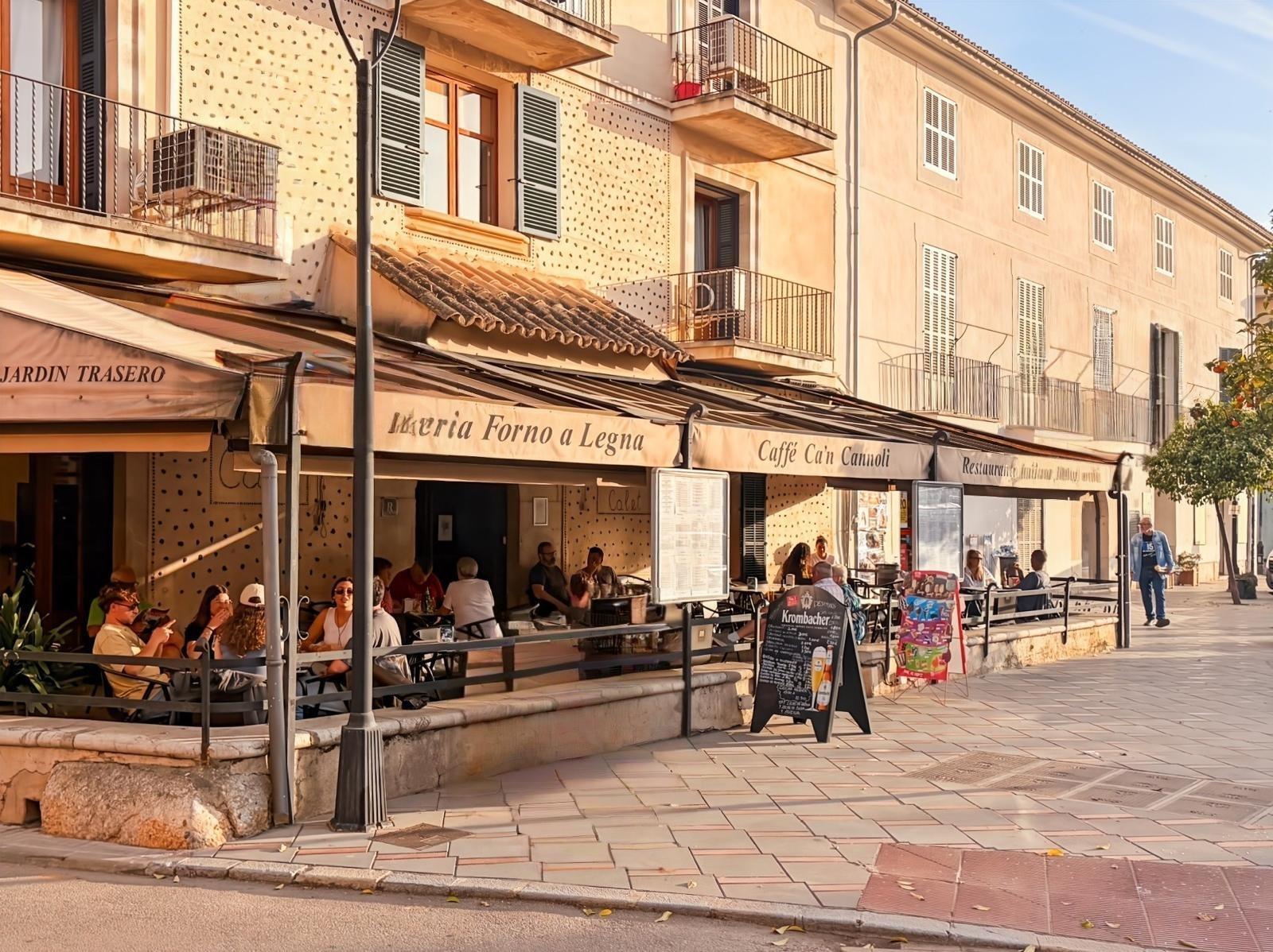 ESPECTACULAR PISO AMPLIO Y LUMINOSO CON VISTAS A LA MONTAÑA