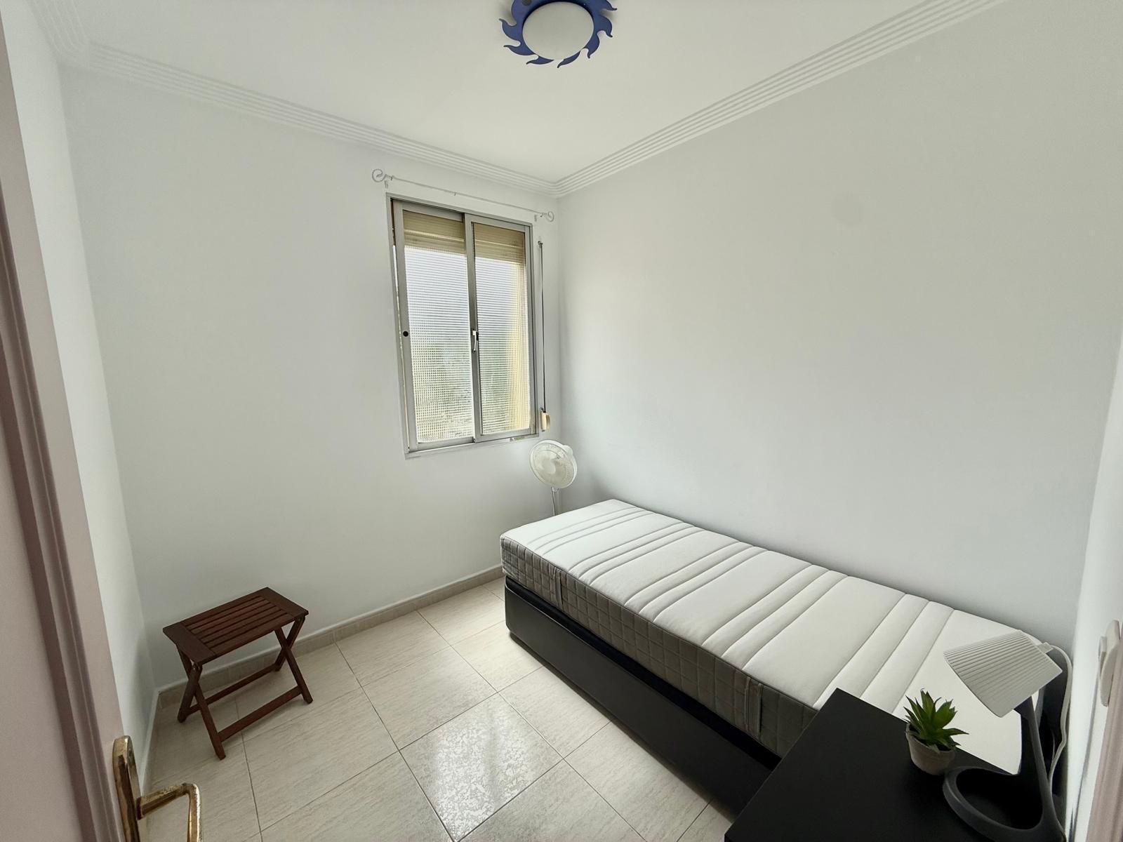 Piso de 3 habitaciones en Gamarra