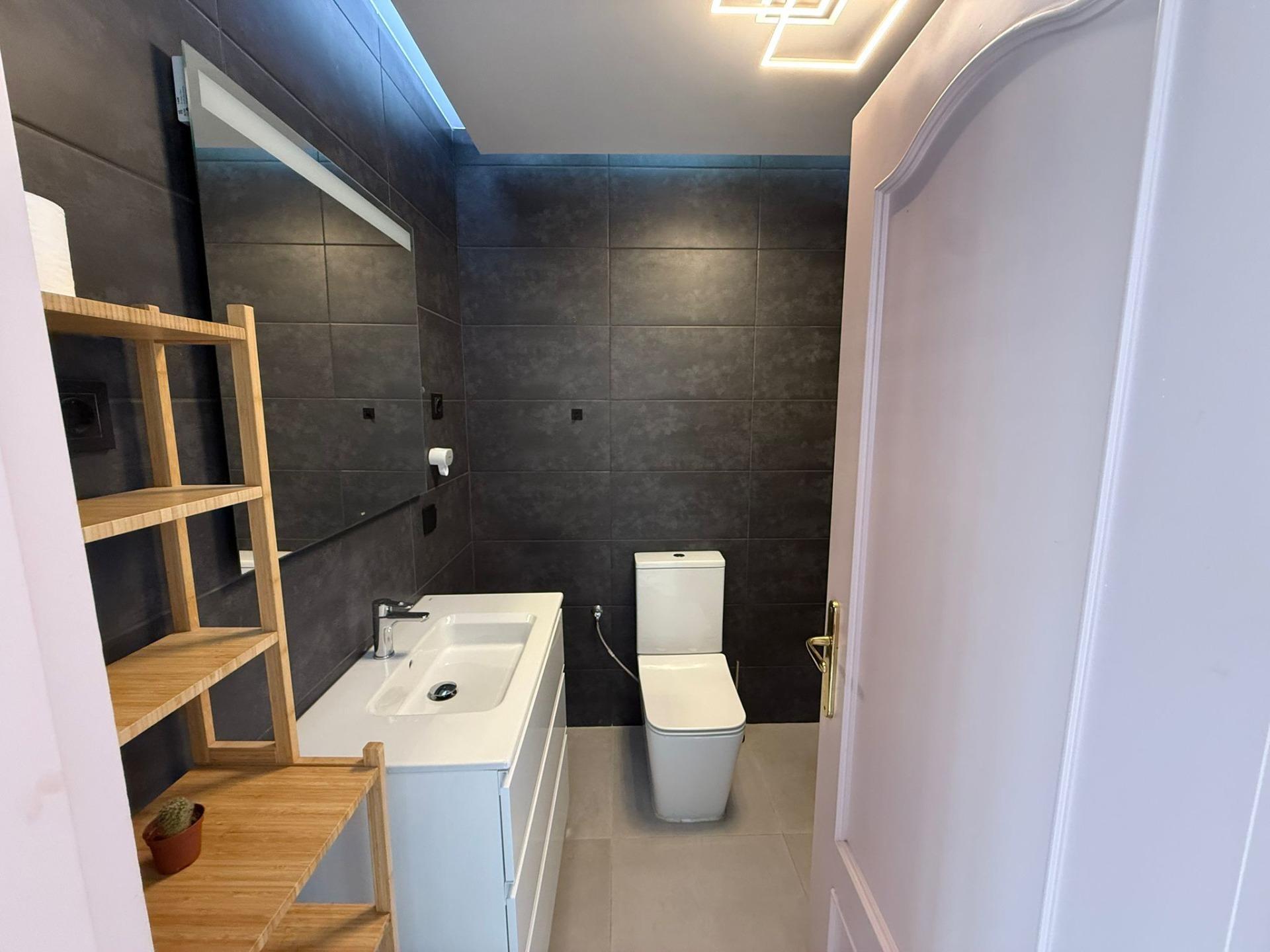 Piso de 3 habitaciones en Gamarra