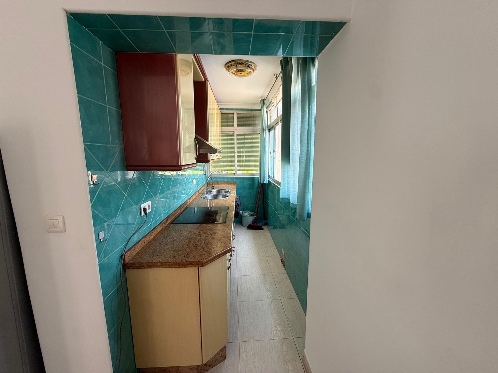 Piso de 3 habitaciones en Gamarra