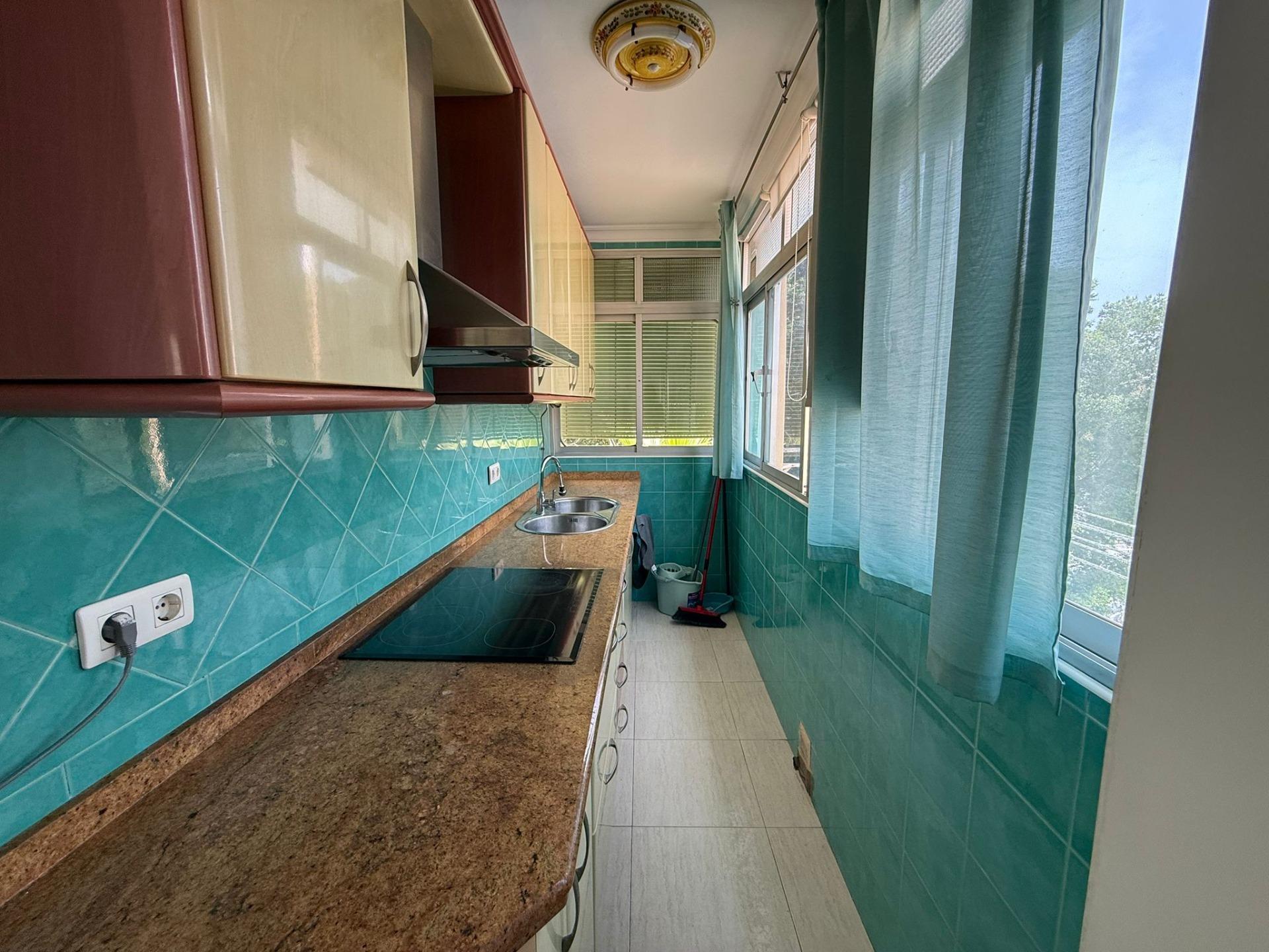 Piso de 3 habitaciones en Gamarra