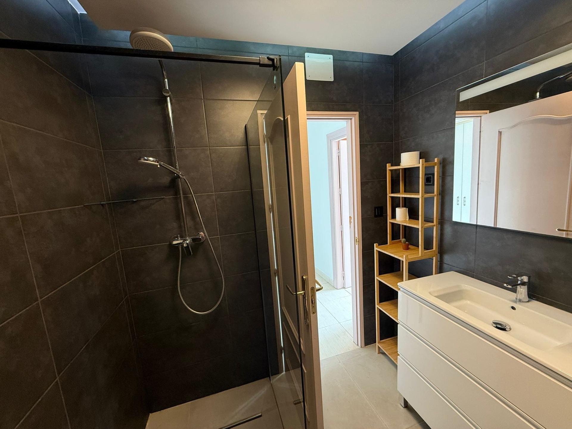 Piso de 3 habitaciones en Gamarra