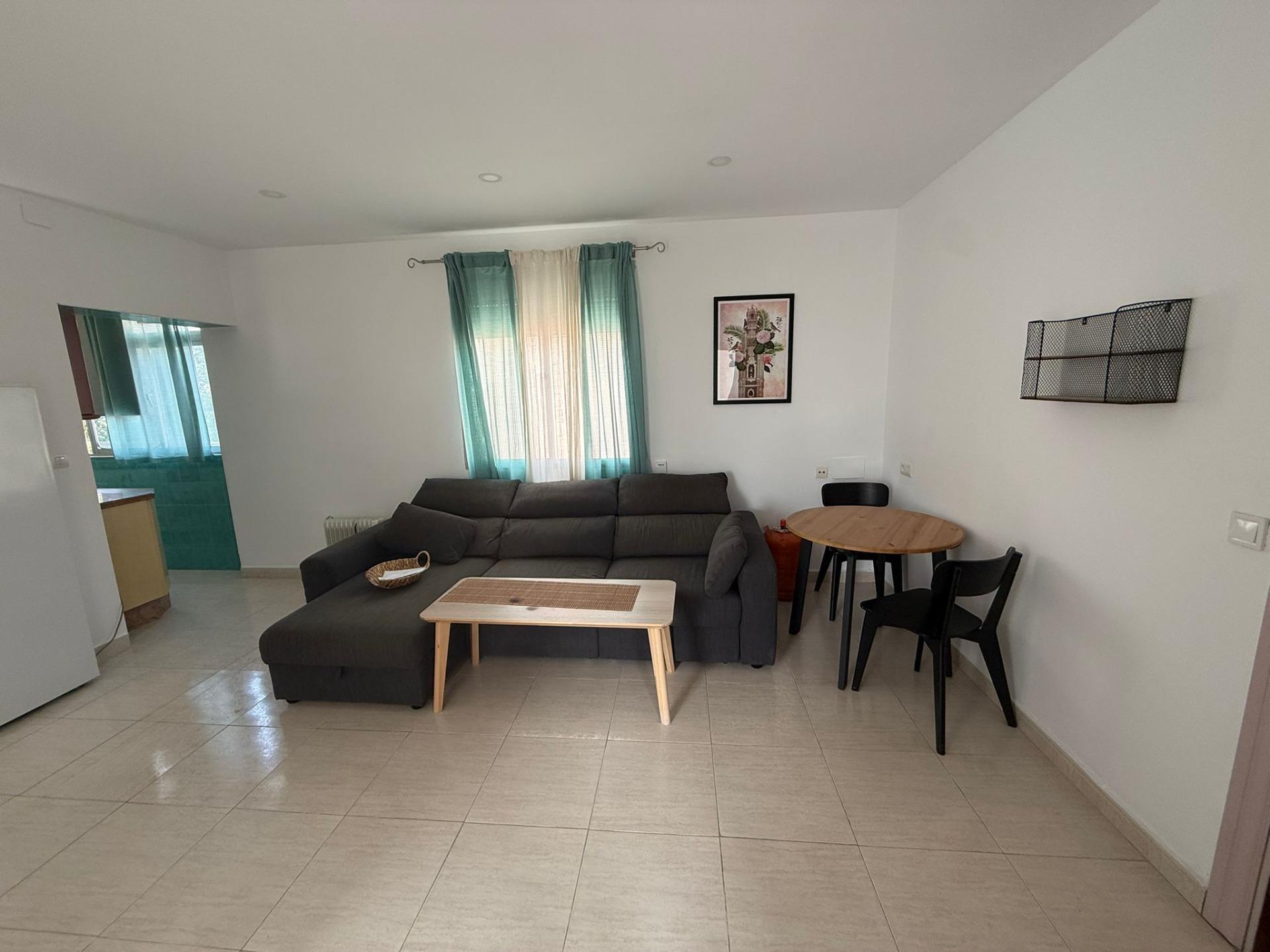 Piso de 3 habitaciones en Gamarra