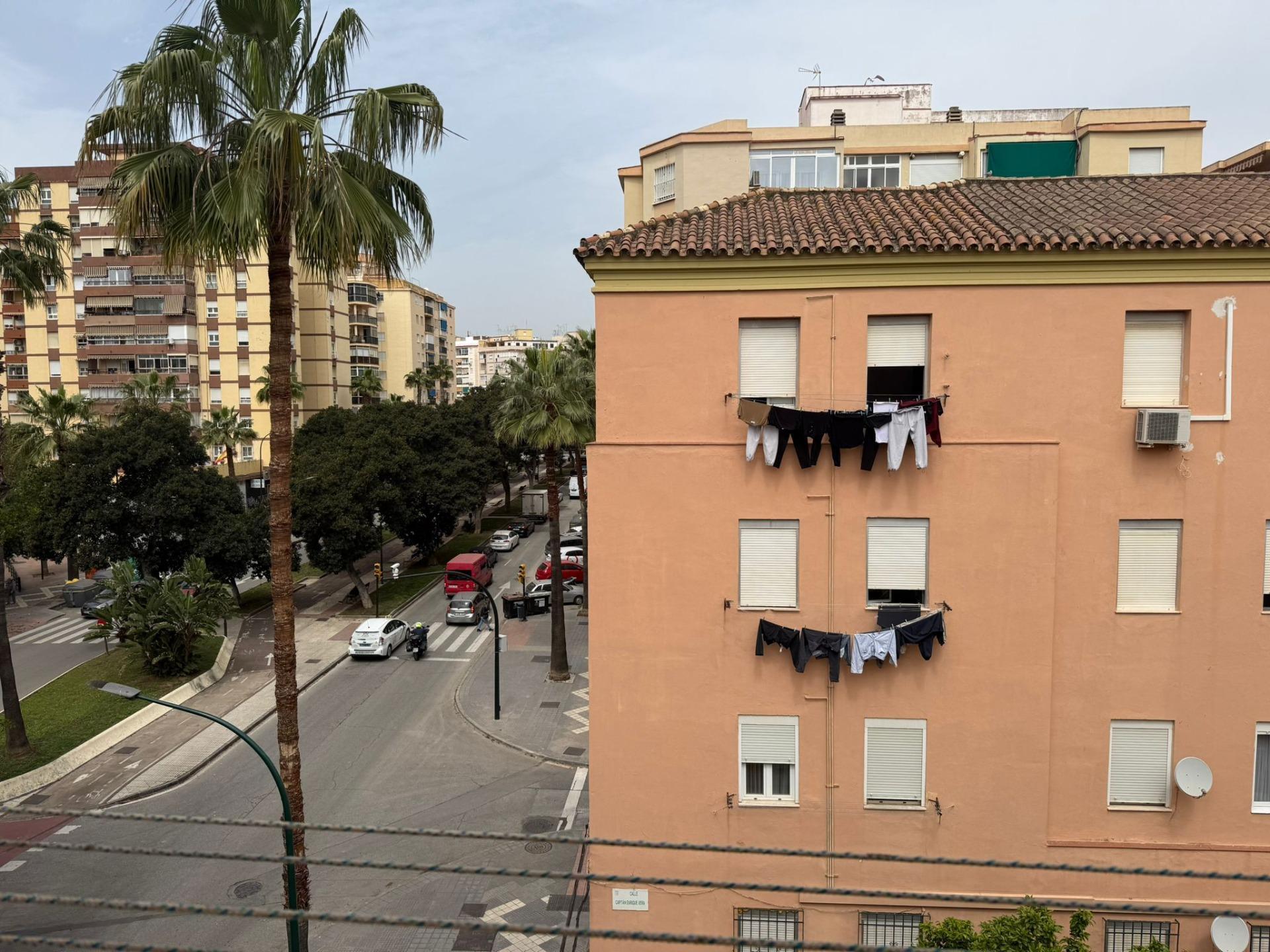 Piso de 3 habitaciones en Gamarra