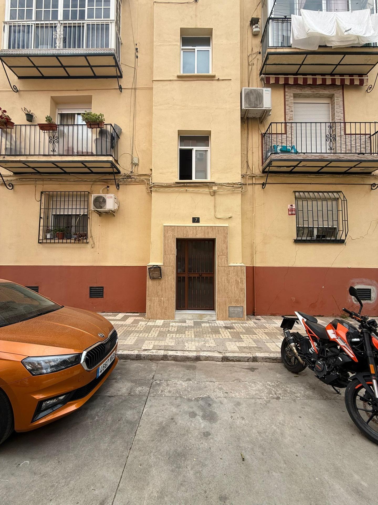 Piso de 3 habitaciones en Gamarra