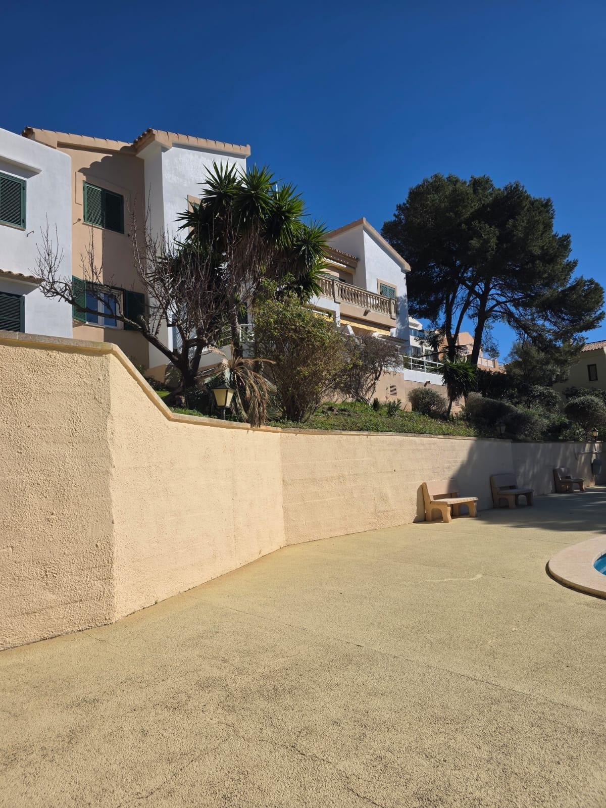 ADOSADO CON ACCESO PRIVADO Y VISTAS AL MAR- CANYAMEL, MALLORCA