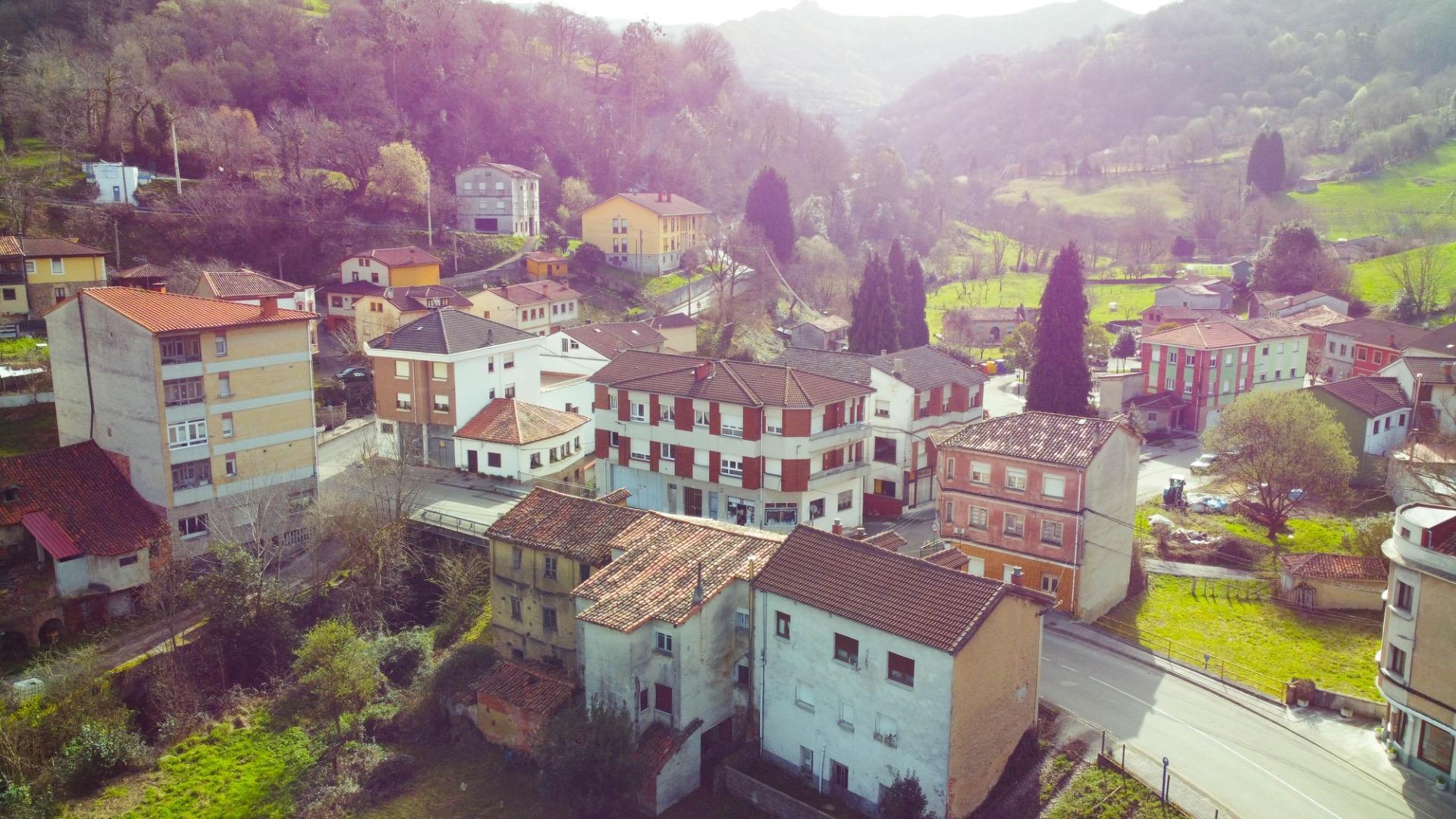 PRECIOSA Y SOLEADA FINCA RODEADA DE NATURALEZA EN BIMENES, A NADA DE NAVA LA COMARCA DE LA SIDRA Y PRINCIPALES CIUDADES