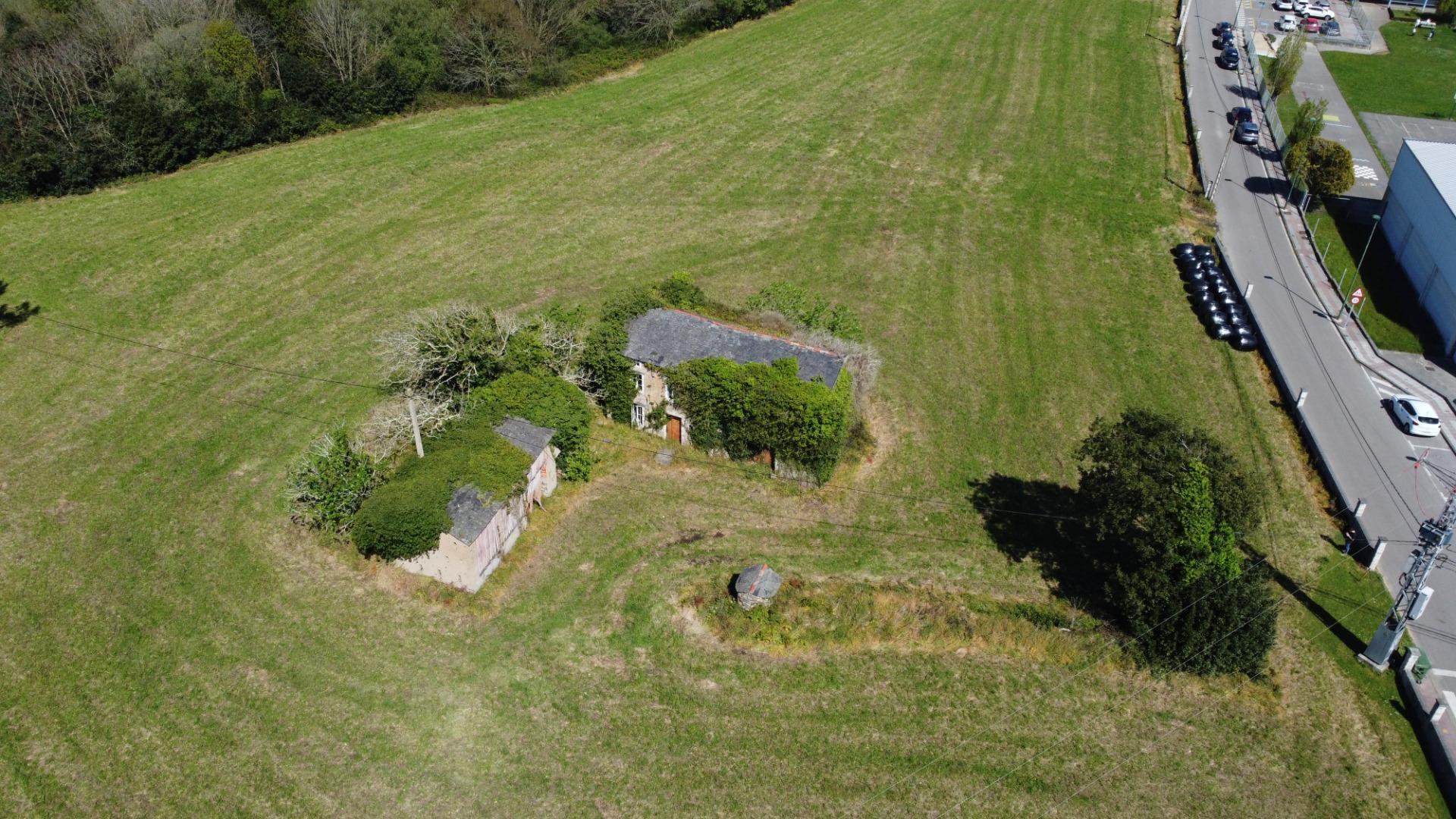 TERRENO EDIFICABLE SITO EN LONGARA, EL FRANCO, LA CARIDAD