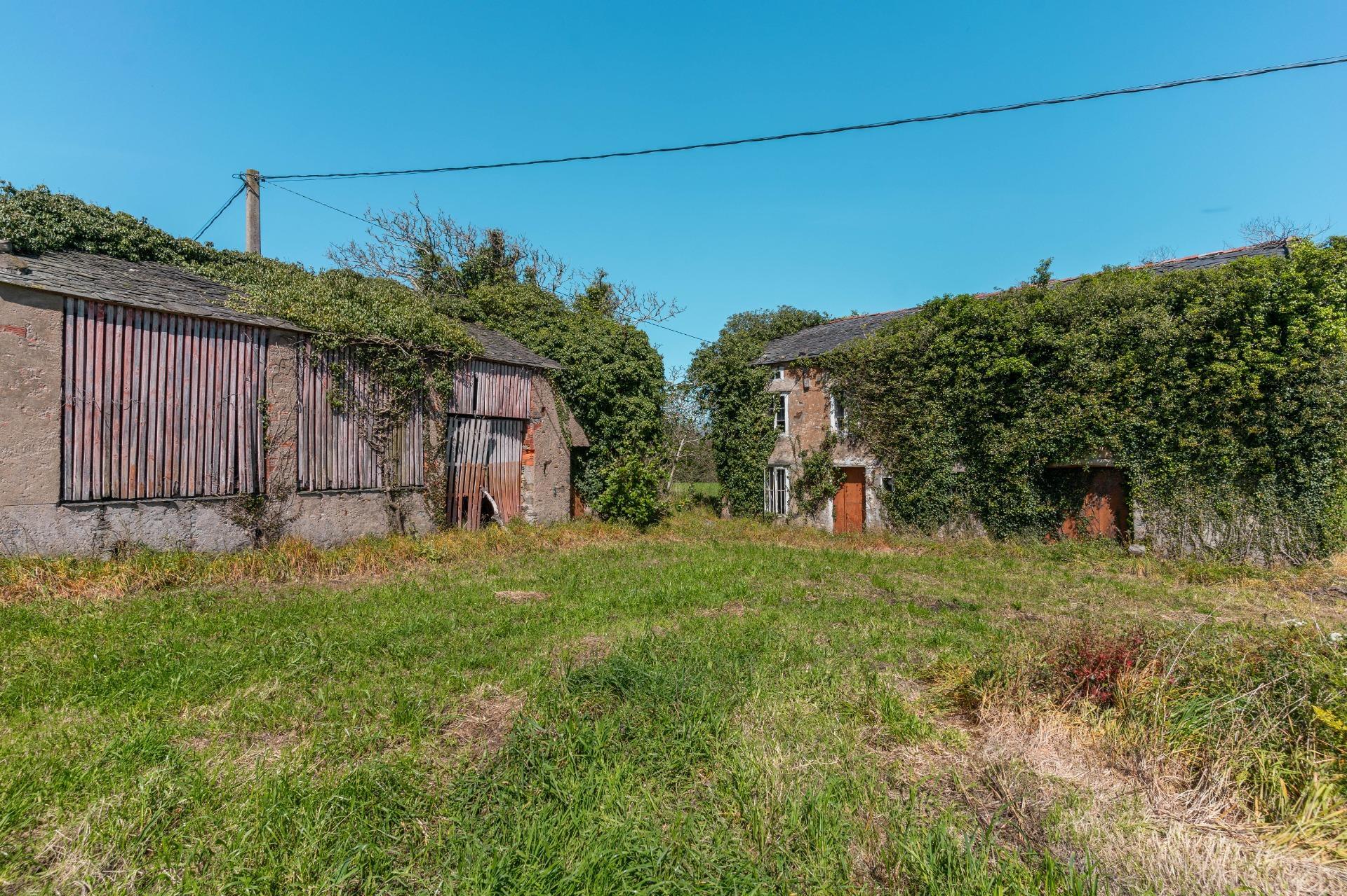 TERRENO EDIFICABLE SITO EN LONGARA, EL FRANCO, LA CARIDAD