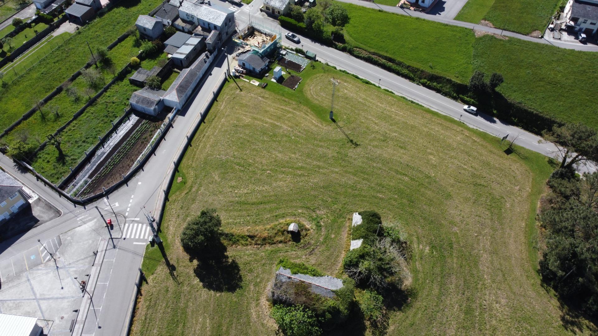 TERRENO EDIFICABLE SITO EN LONGARA, EL FRANCO, LA CARIDAD