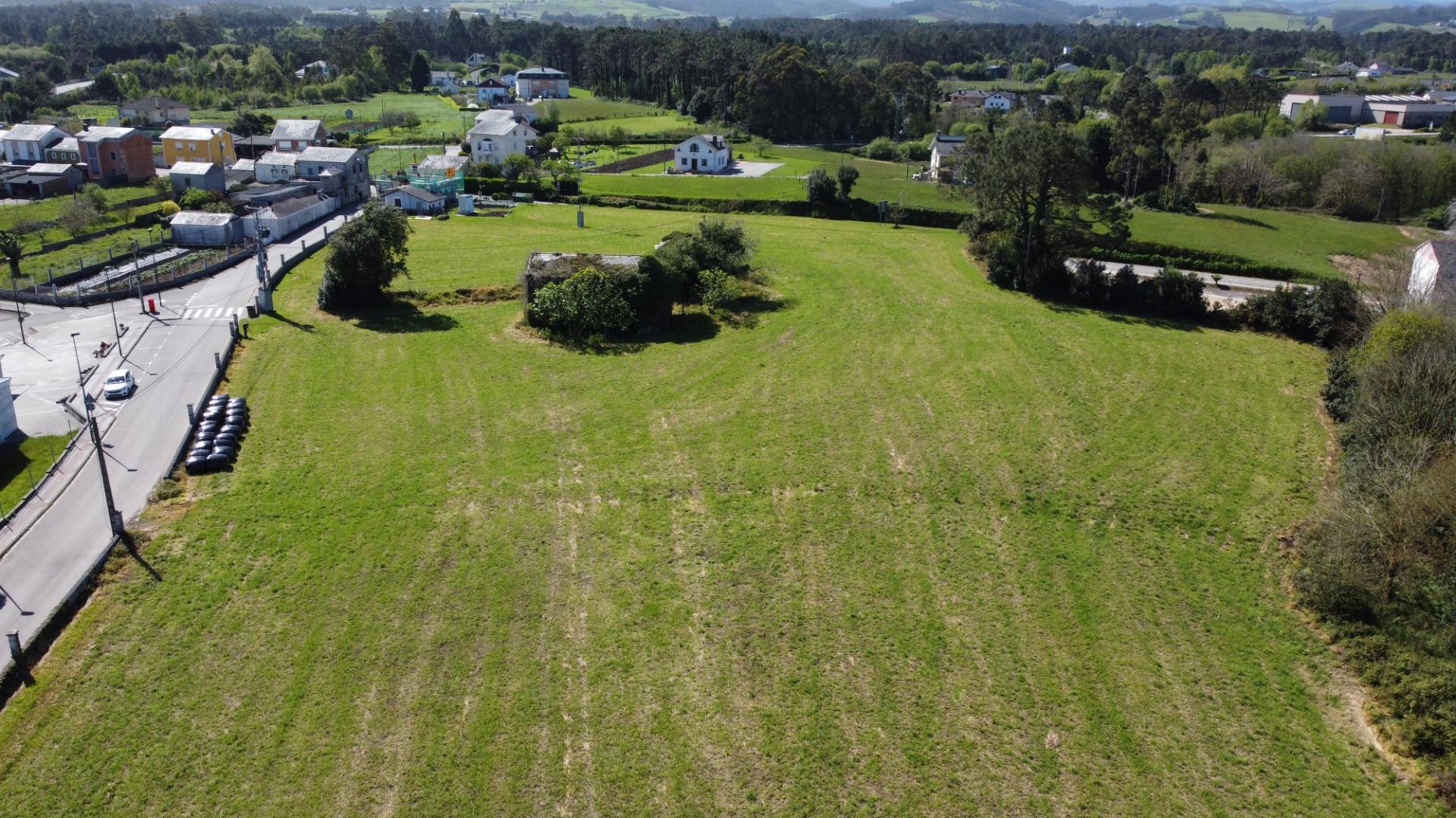 TERRENO EDIFICABLE SITO EN LONGARA, EL FRANCO, LA CARIDAD