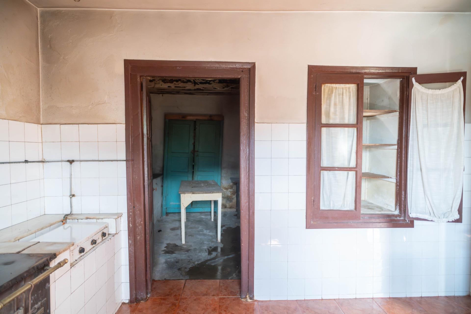 CASA Y TERRENO EN PRASES CORVERA DE TORANZO