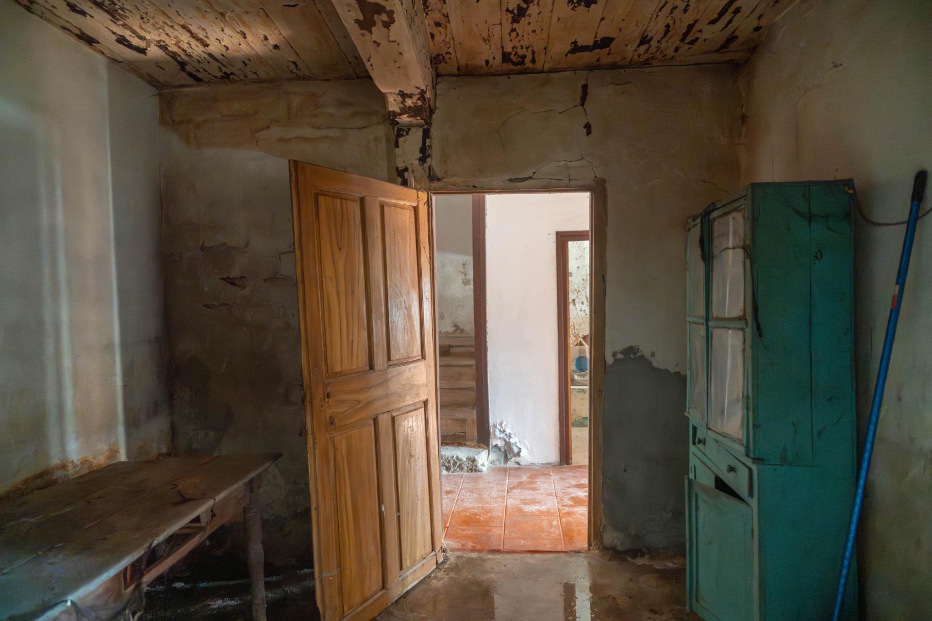 CASA Y TERRENO EN PRASES CORVERA DE TORANZO