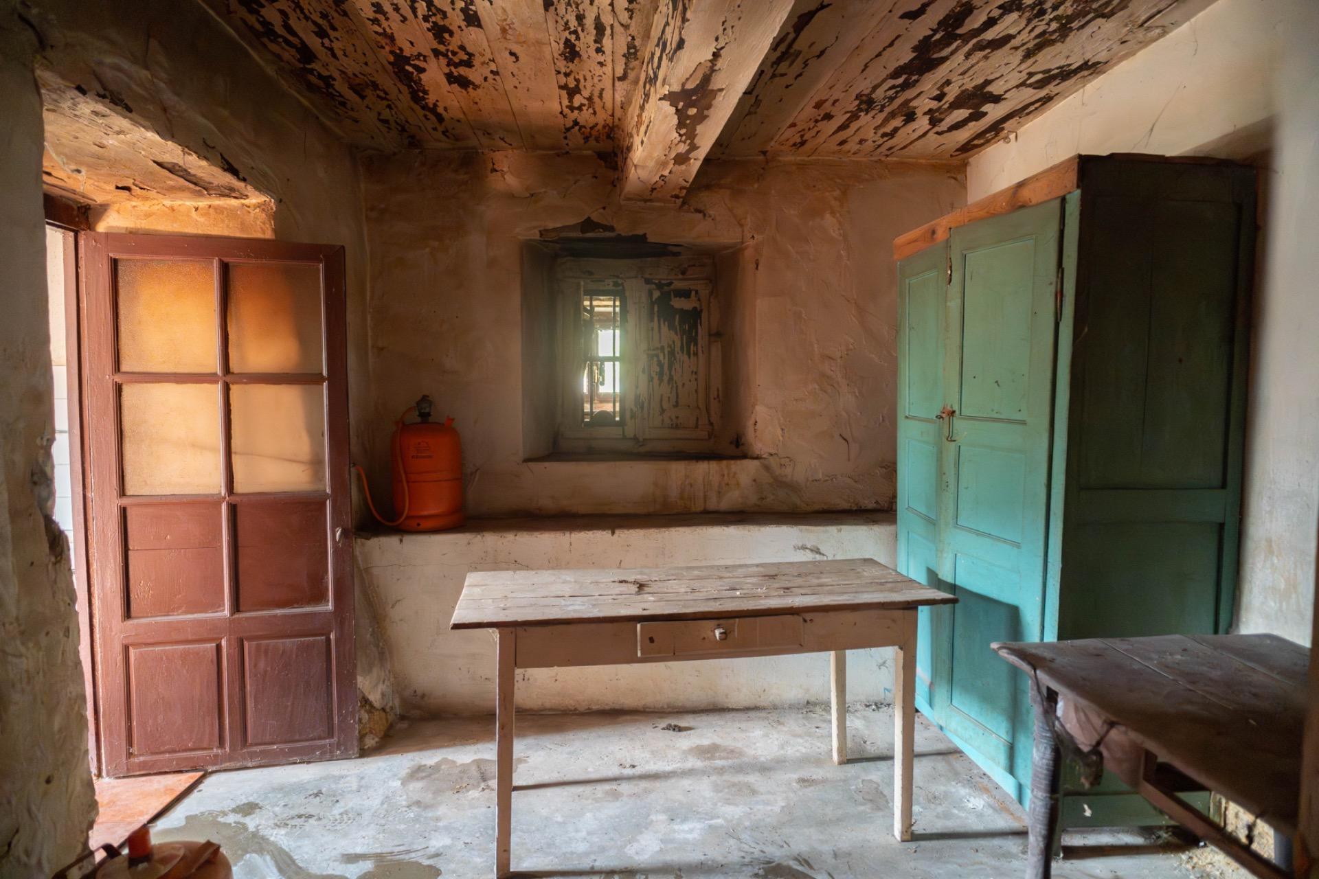 CASA Y TERRENO EN PRASES CORVERA DE TORANZO